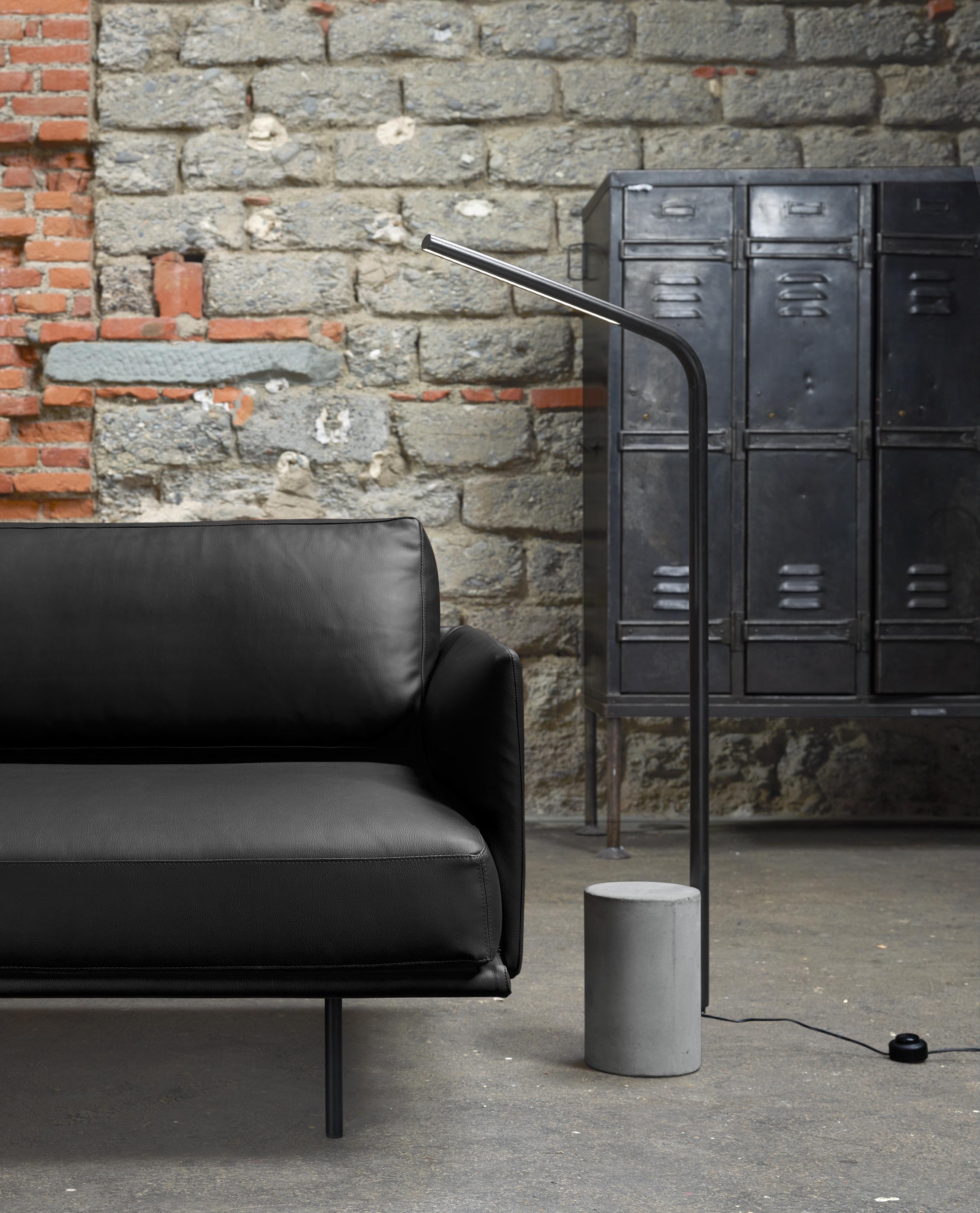italien Chaise longue New York en métal et revêtement en cuir par Quinti Sedute en vente