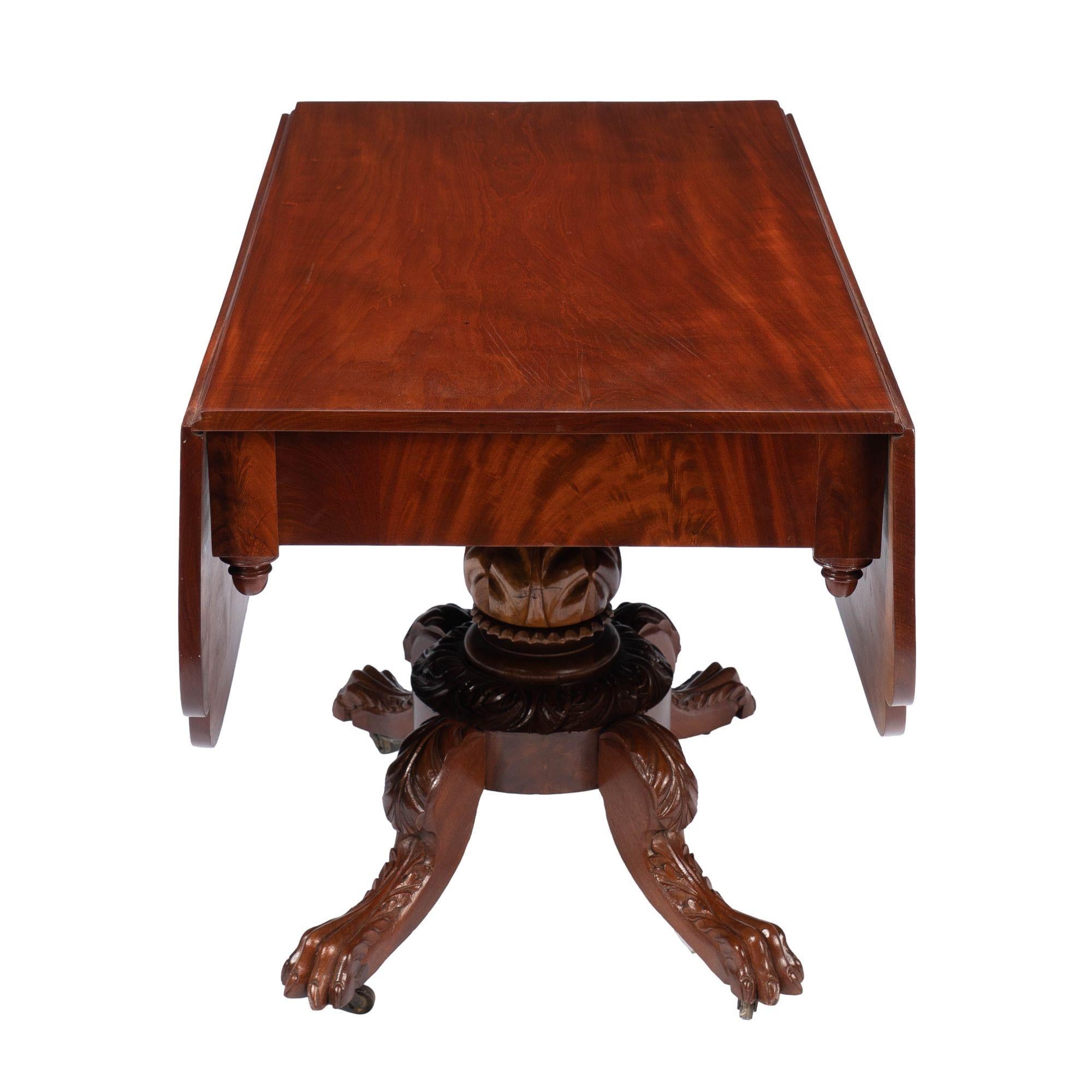 Neoclassical New York Neoclassic Drop Leaf Breakfast Table, c. 1825 For Sale