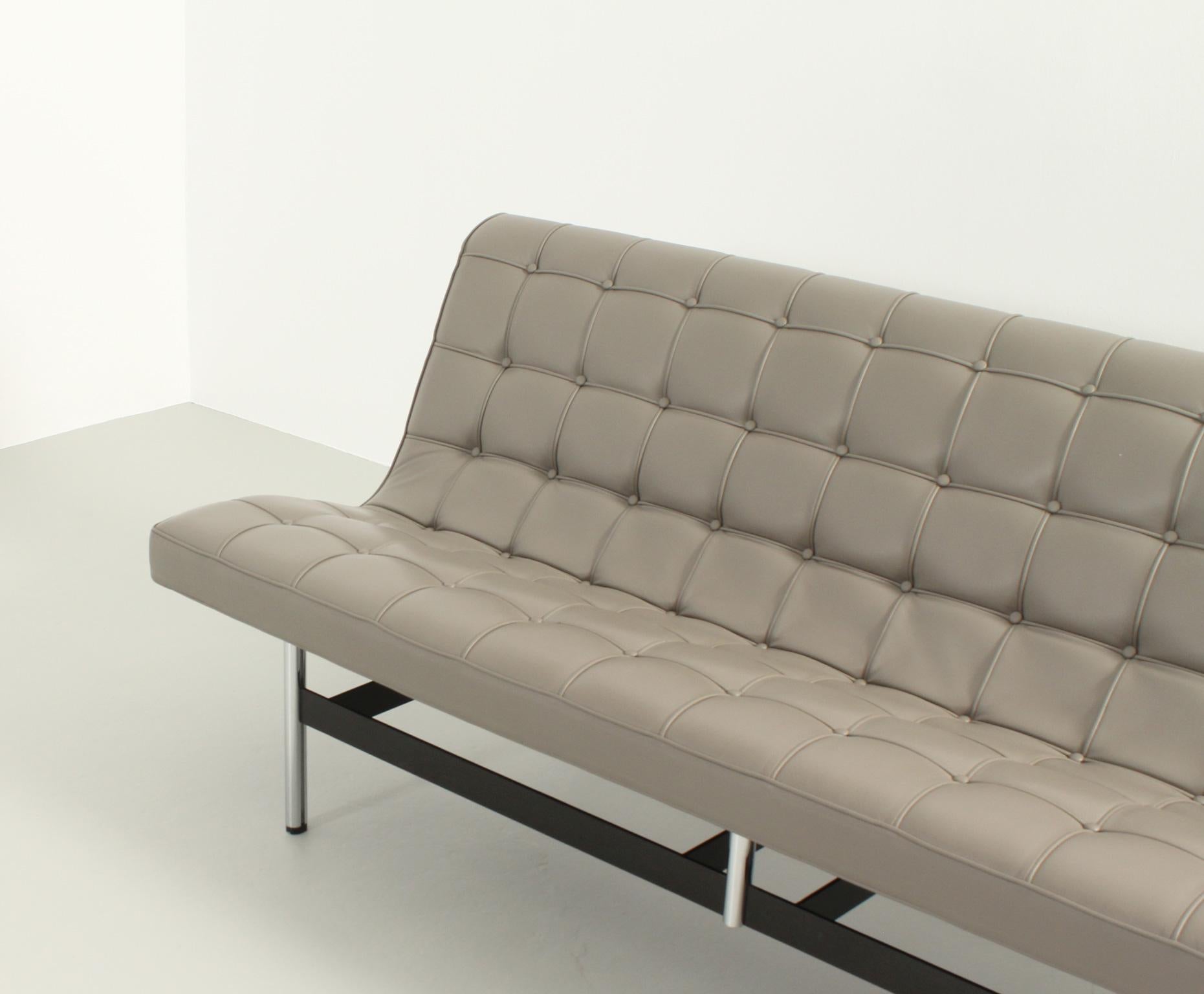 International Style New York Sofa by Katavolos, Litell and Kelley For Sale