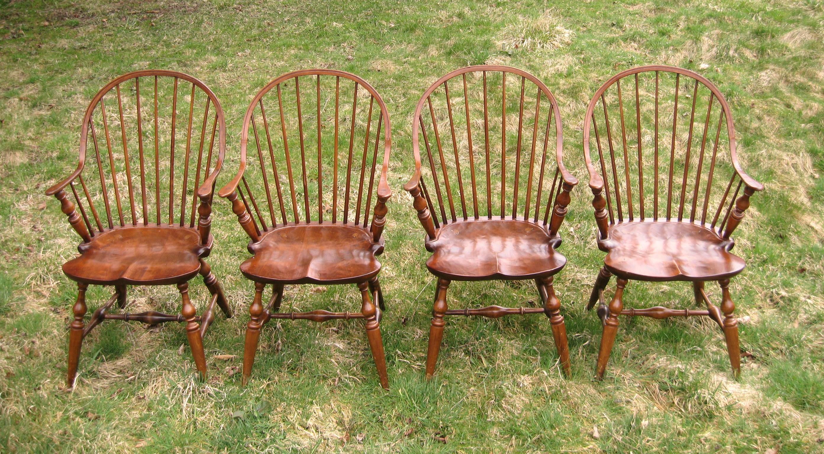 Primitive New York Style Windsor Chair Continuous Arm