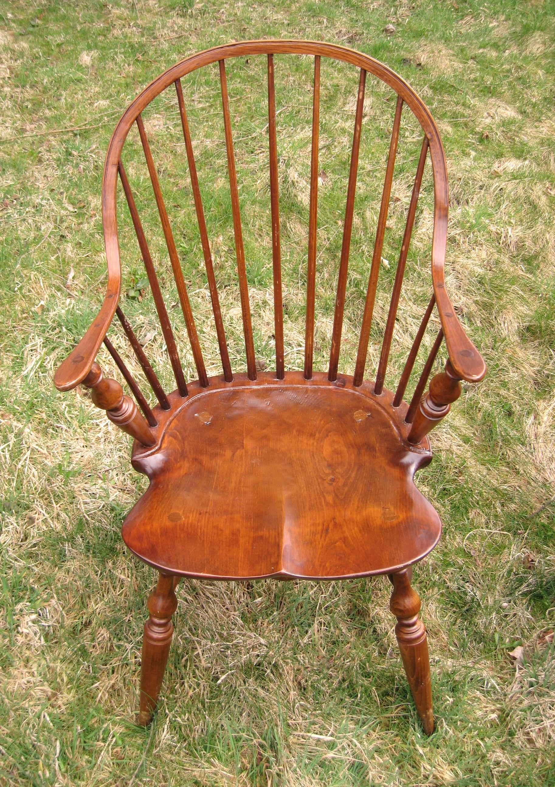 American New York Style Windsor Chair Continuous Arm