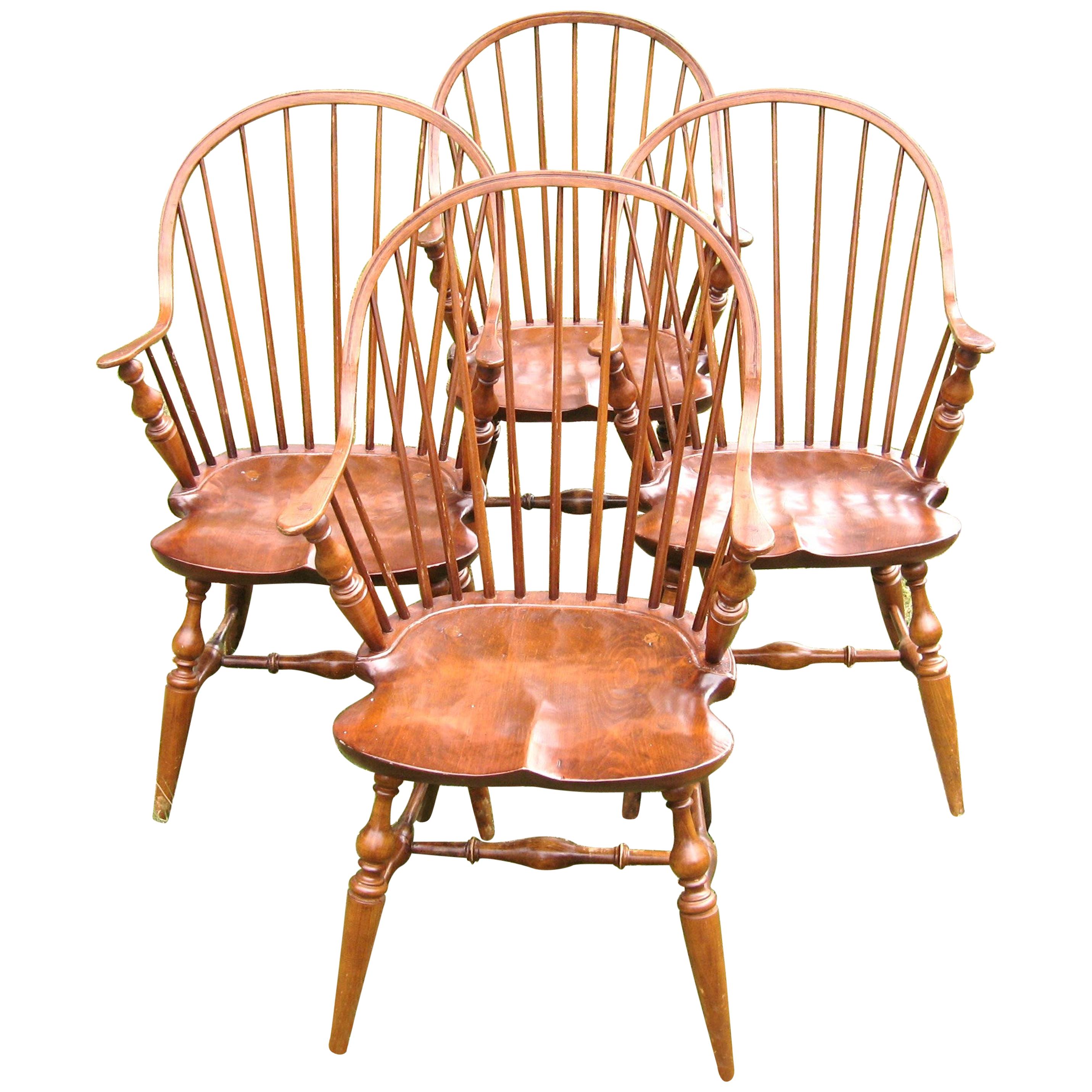 New York Style Windsor Chair Continuous Arm