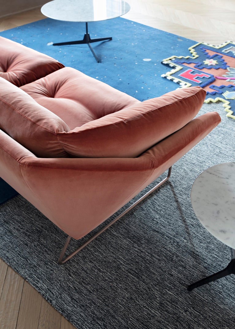 New York Suite Extra Large Sofa in Lario Peach Upholstery and Bronze Copper Legs For Sale at