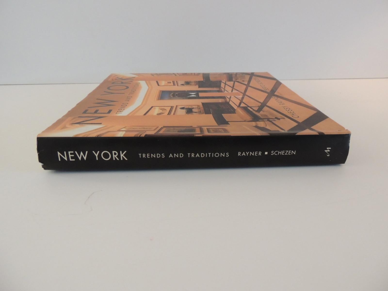 The magnificent apartments and houses of New York's most interesting and exciting residents have never appeared more beautiful than in this exquisite volume. Bill Blass, Fred Hughes, Richard Hampton Jenrette, Mica and Ahmet Ertegun, Oscar and