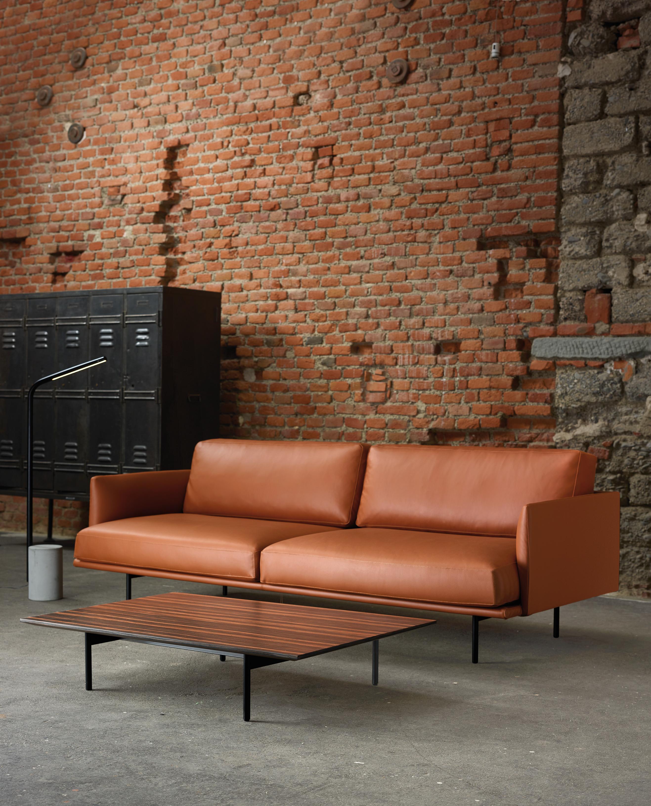 Other New York Two Seater Sofa in Metal & Leather Upholstery by Quinti Sedute For Sale