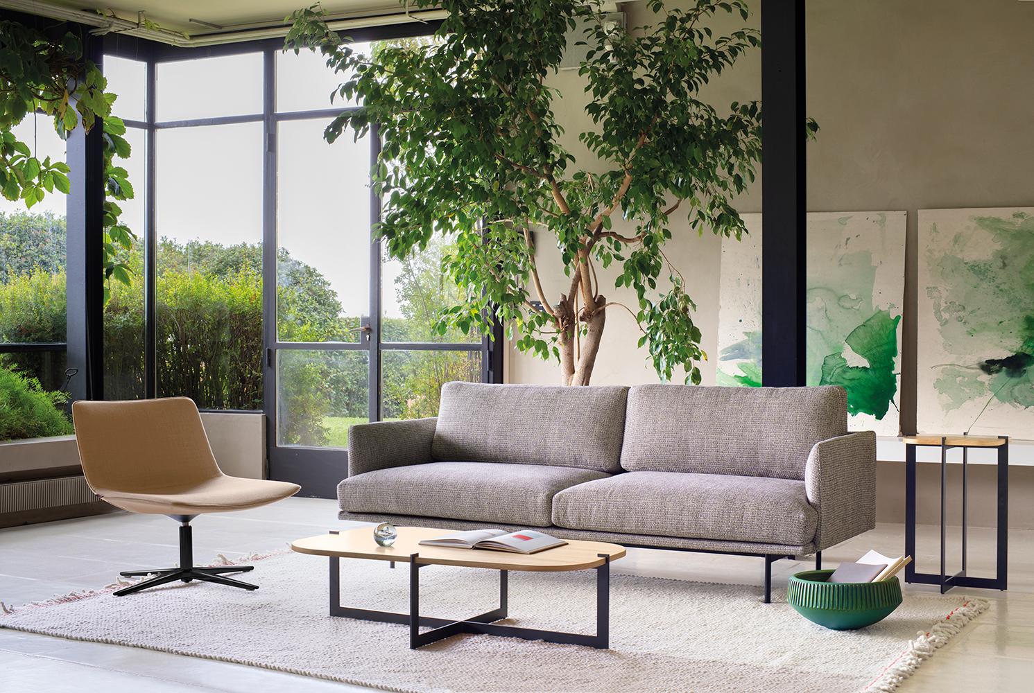 New York Two Seater Sofa in Metal & Leather Upholstery by Quinti Sedute For Sale 1