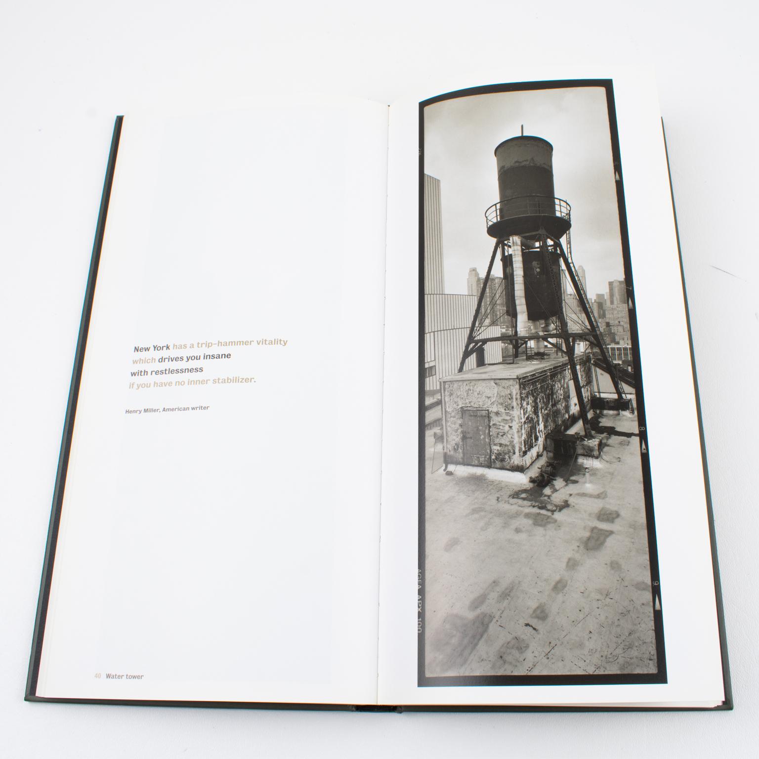 Livre « New York Vertical », photographies d'Horst Hamann, 2000 Bon état - En vente à Atlanta, GA