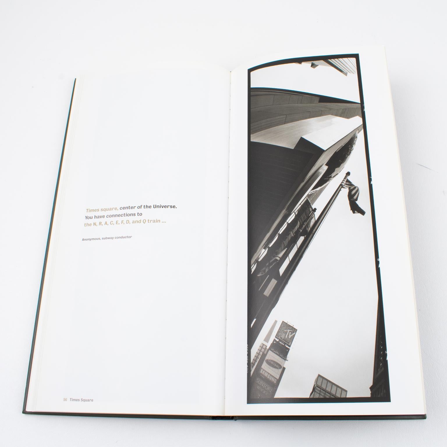 XXIe siècle et contemporain Livre « New York Vertical », photographies d'Horst Hamann, 2000 en vente