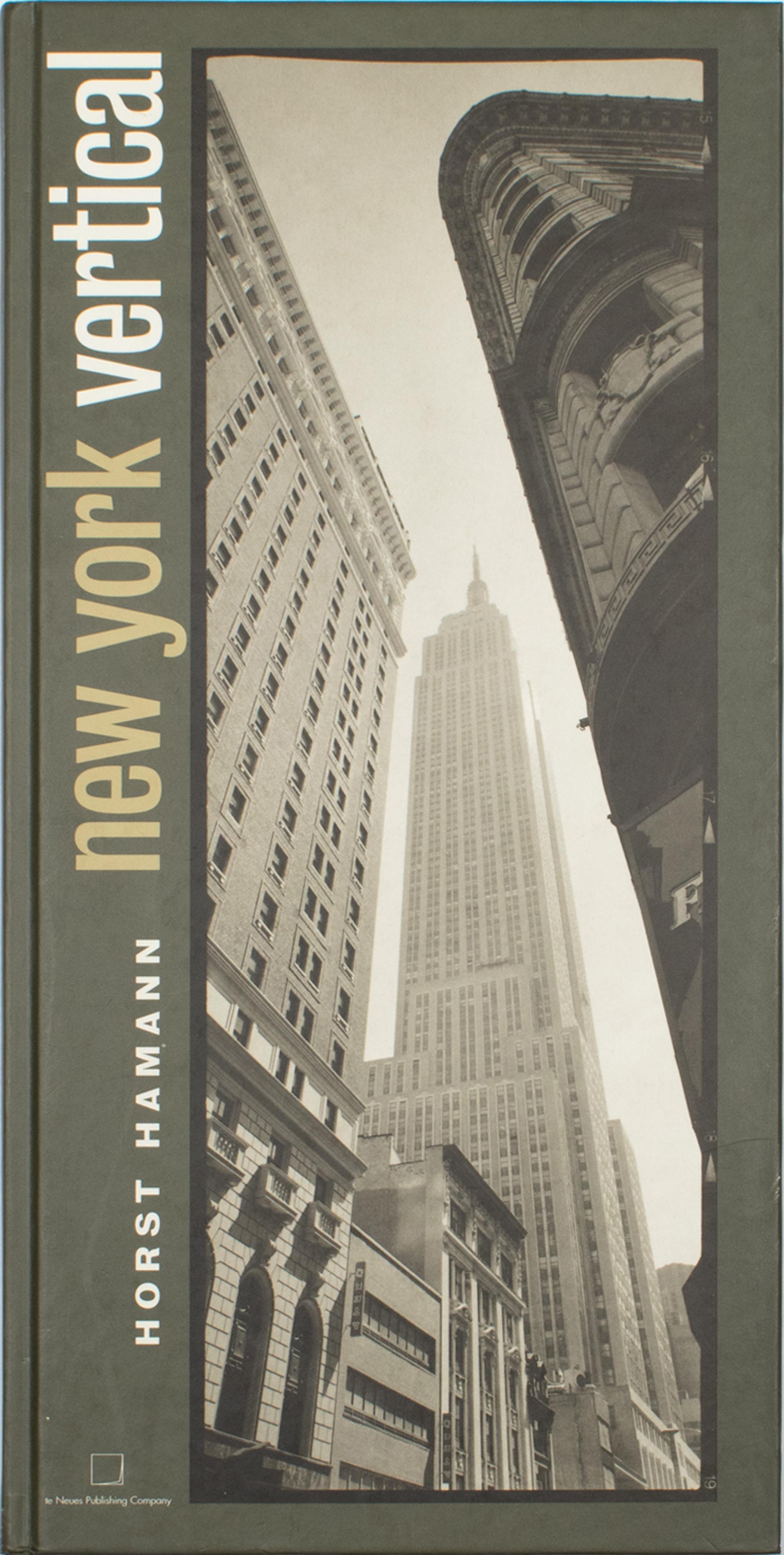 New York Vertical, Libro fotografico di Horst Hamann, 2000 In condizioni buone in vendita a Atlanta, GA