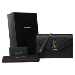 Nuova borsa a tracolla classica YSL Pochette Cassandre in pelle nera, GHW