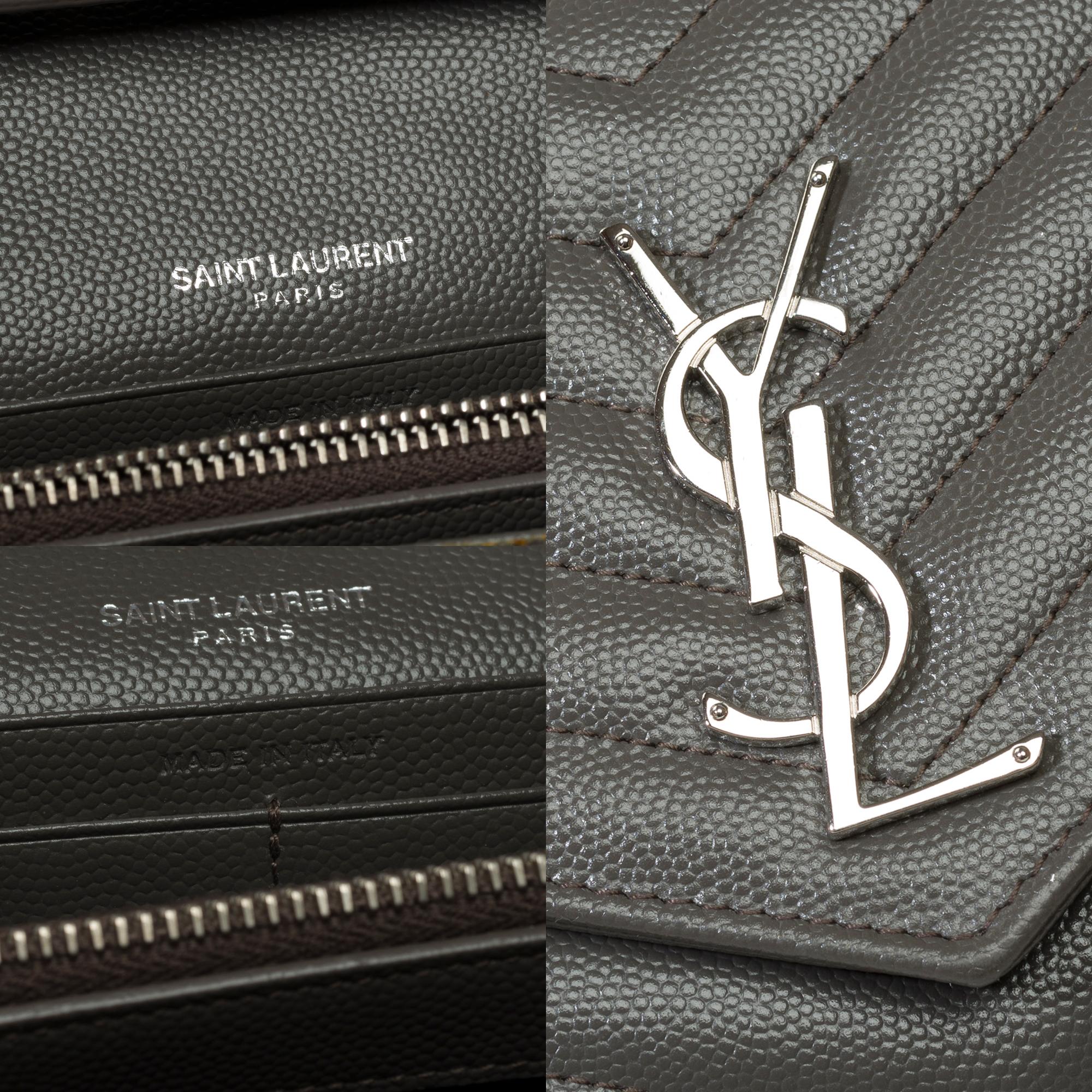 Nouveau YSL Pochette Cassandre sac à bandoulière classique en cuir gris, SHW en vente 4