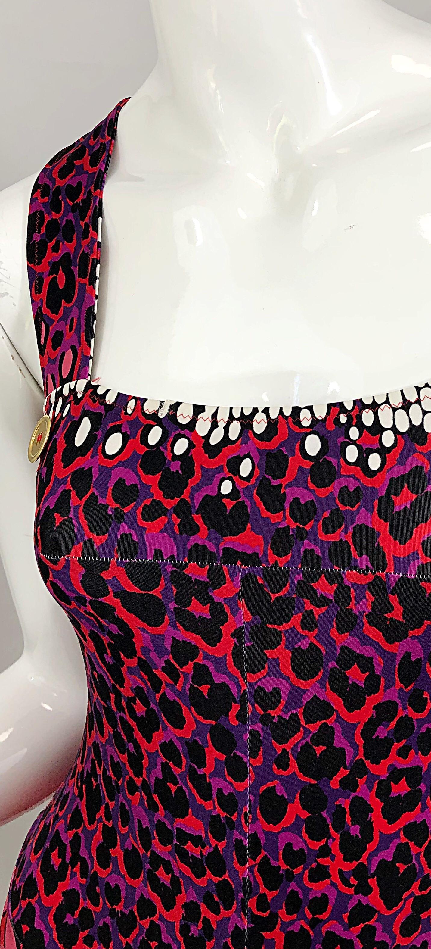Neuer Yves Saint Laurent Leopard gepunkteter lila-roter einteiliger Badeanzug/Bodysuit mit Leopardenmuster Damen im Angebot