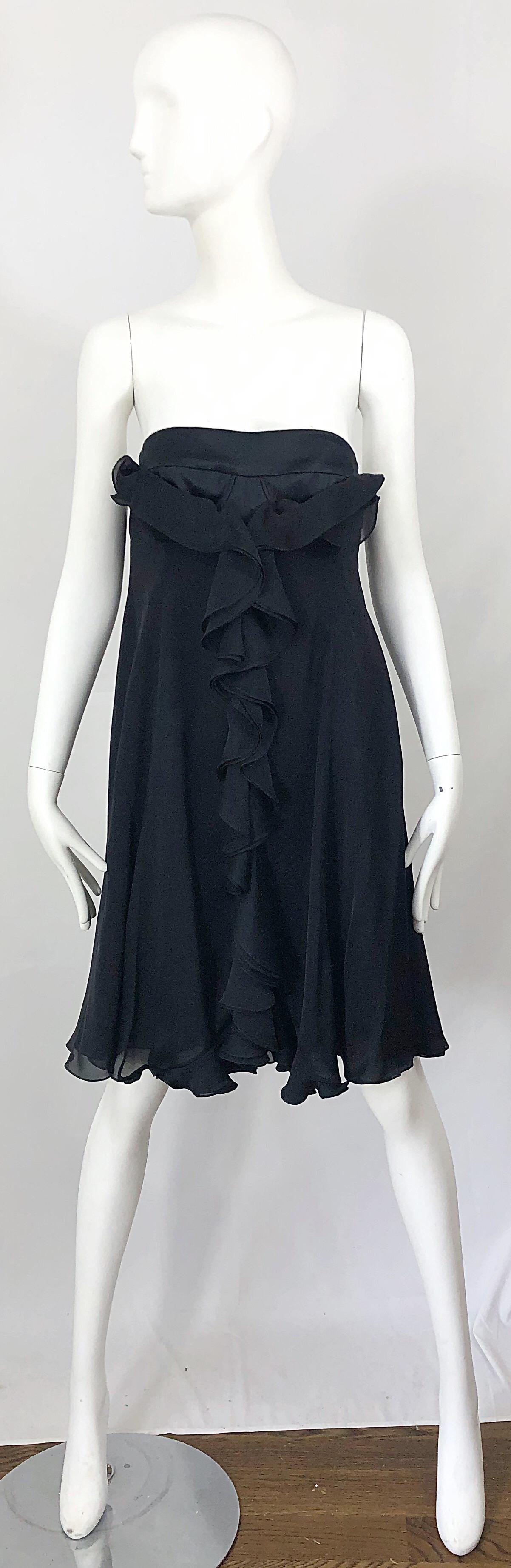 Nuevo Yves Saint Laurent Primavera 2008 Talla 40 / US 8 Vestido sin tirantes de seda negra en venta 10