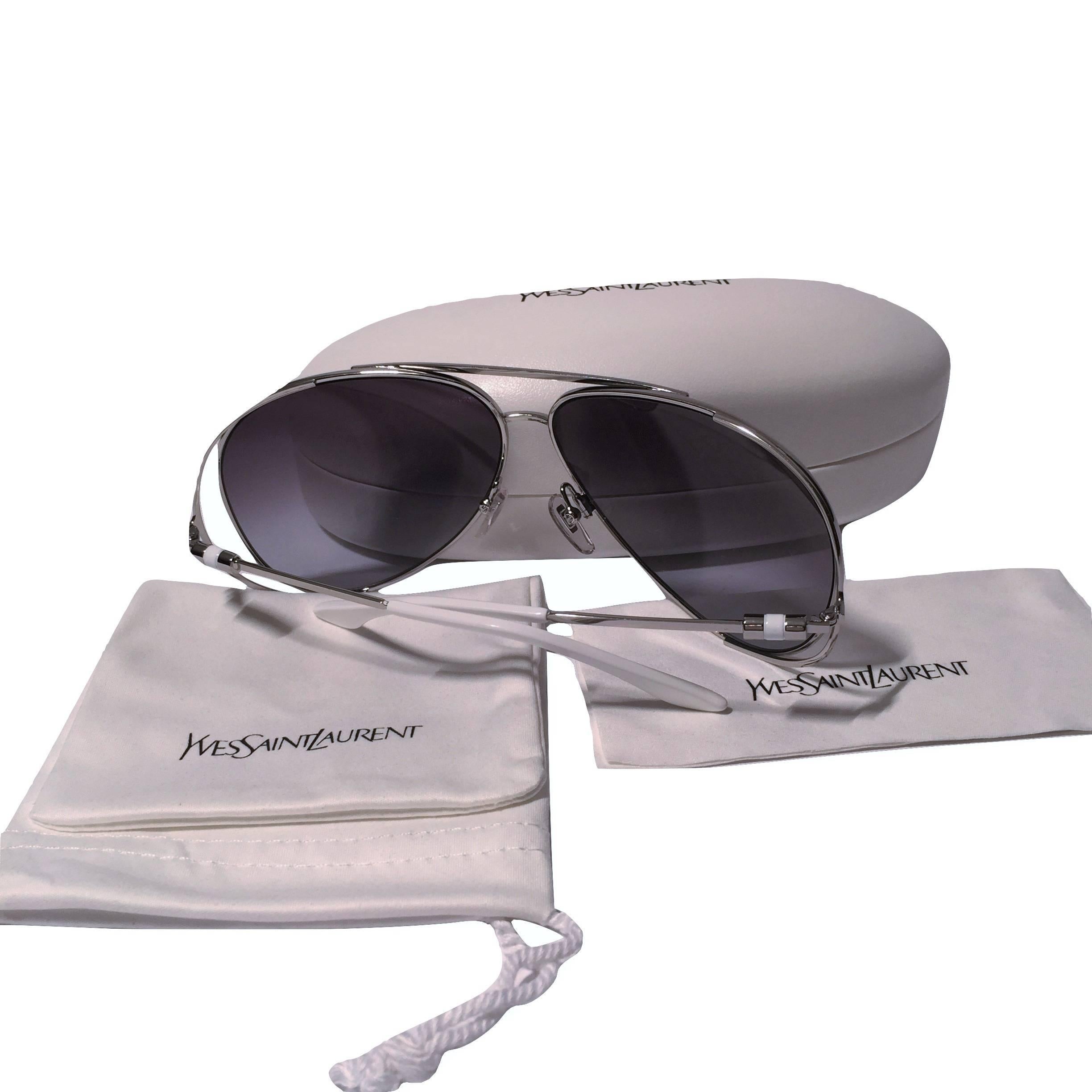 New Yves Saint Laurent YSL Aviator Sunglasses  With Case In New Condition In Leesburg, VA