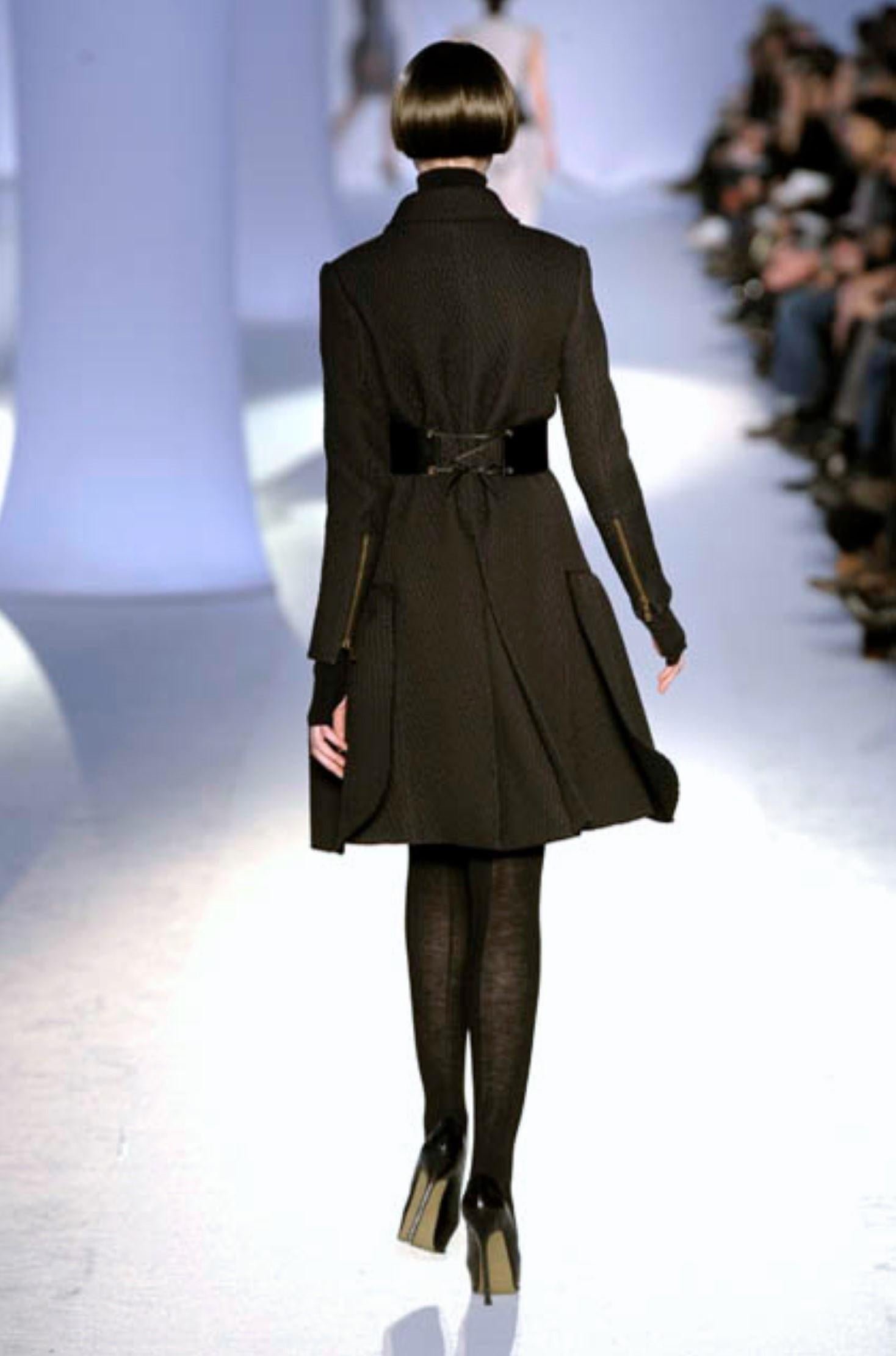 New Yves Saint Laurent YSL F/W 2008 Naomi Campbell Quilted Coat Dress Sz Fr42 For Sale 6