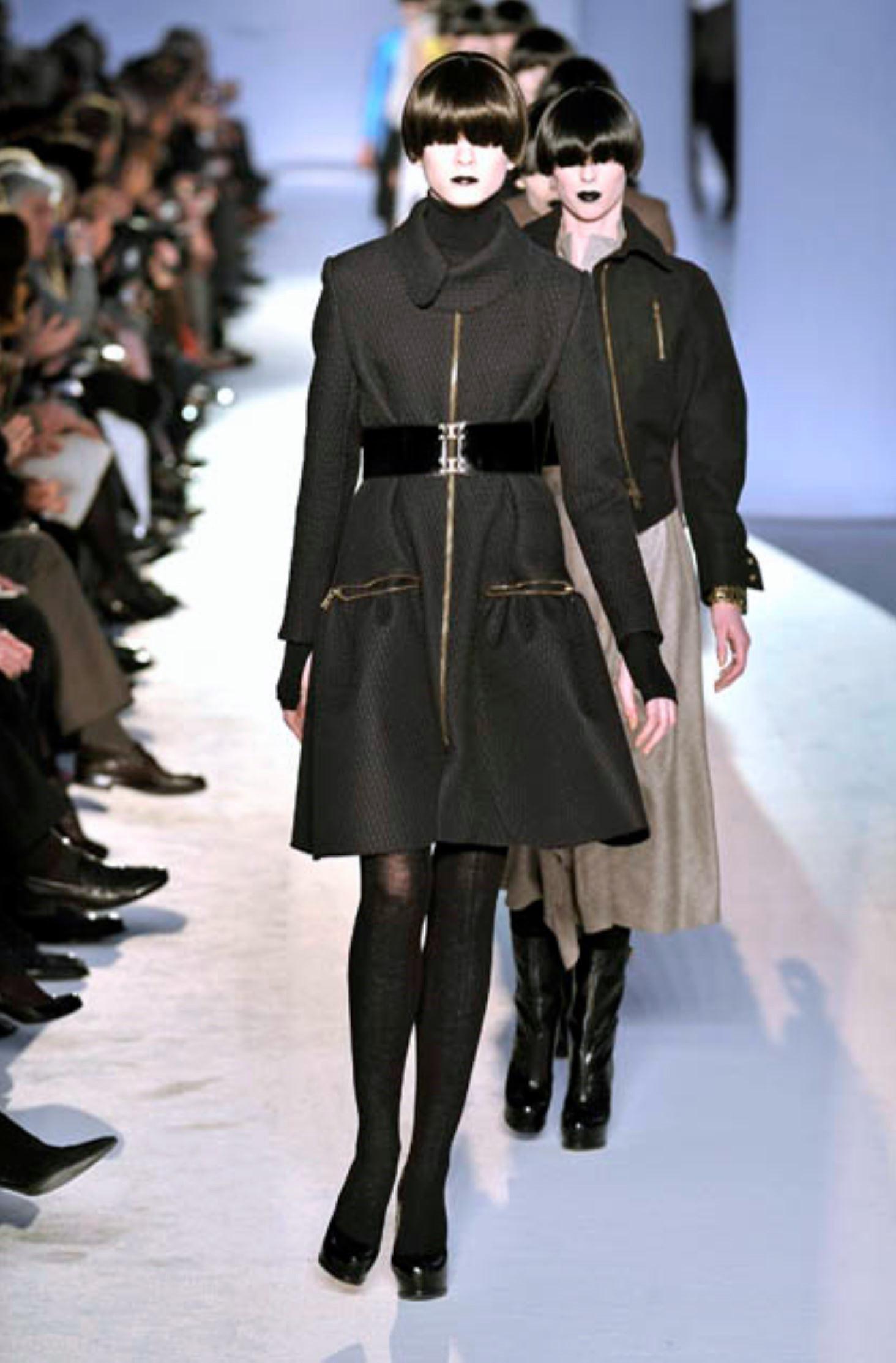 New Yves Saint Laurent YSL F/W 2008 Naomi Campbell Quilted Coat Dress Sz Fr42 For Sale 7