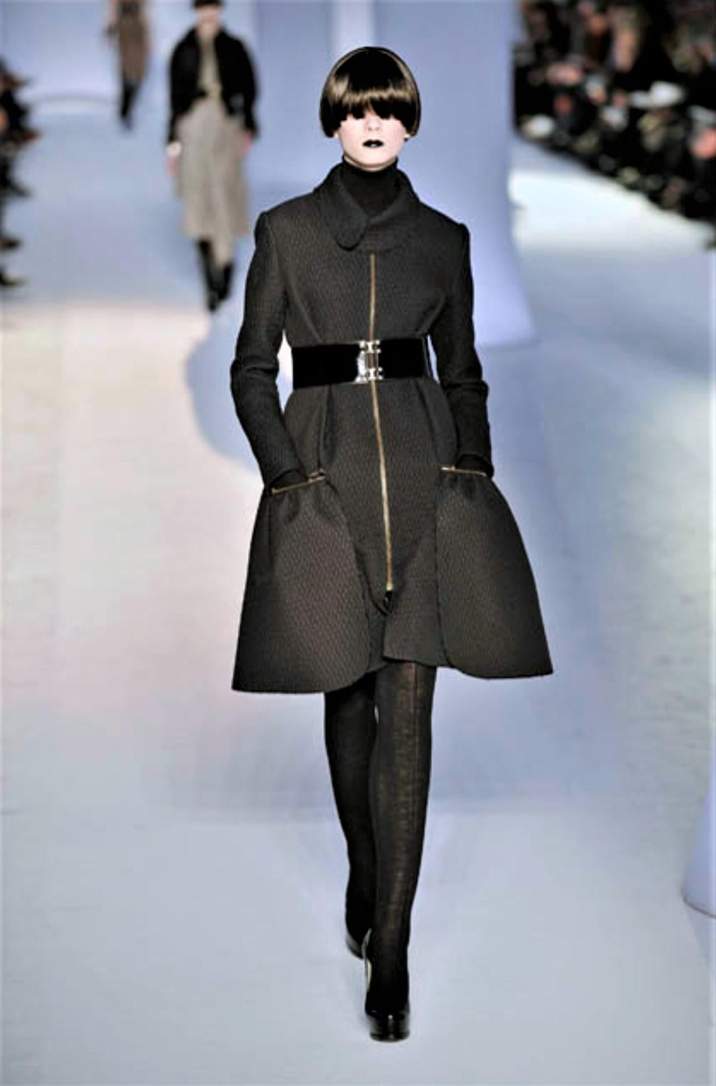 Women's New Yves Saint Laurent YSL F/W 2008 Naomi Campbell Quilted Coat Dress Sz Fr42 For Sale