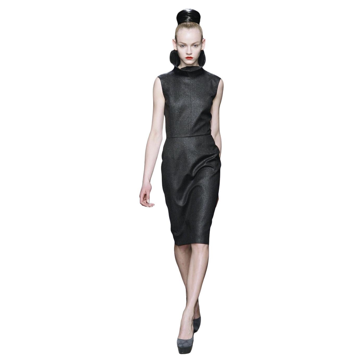 Noir Yves Saint Laurent YSL F/W 2009 Runway - Robe en lurex de laine, taille FR 38 avec étiquettes en vente