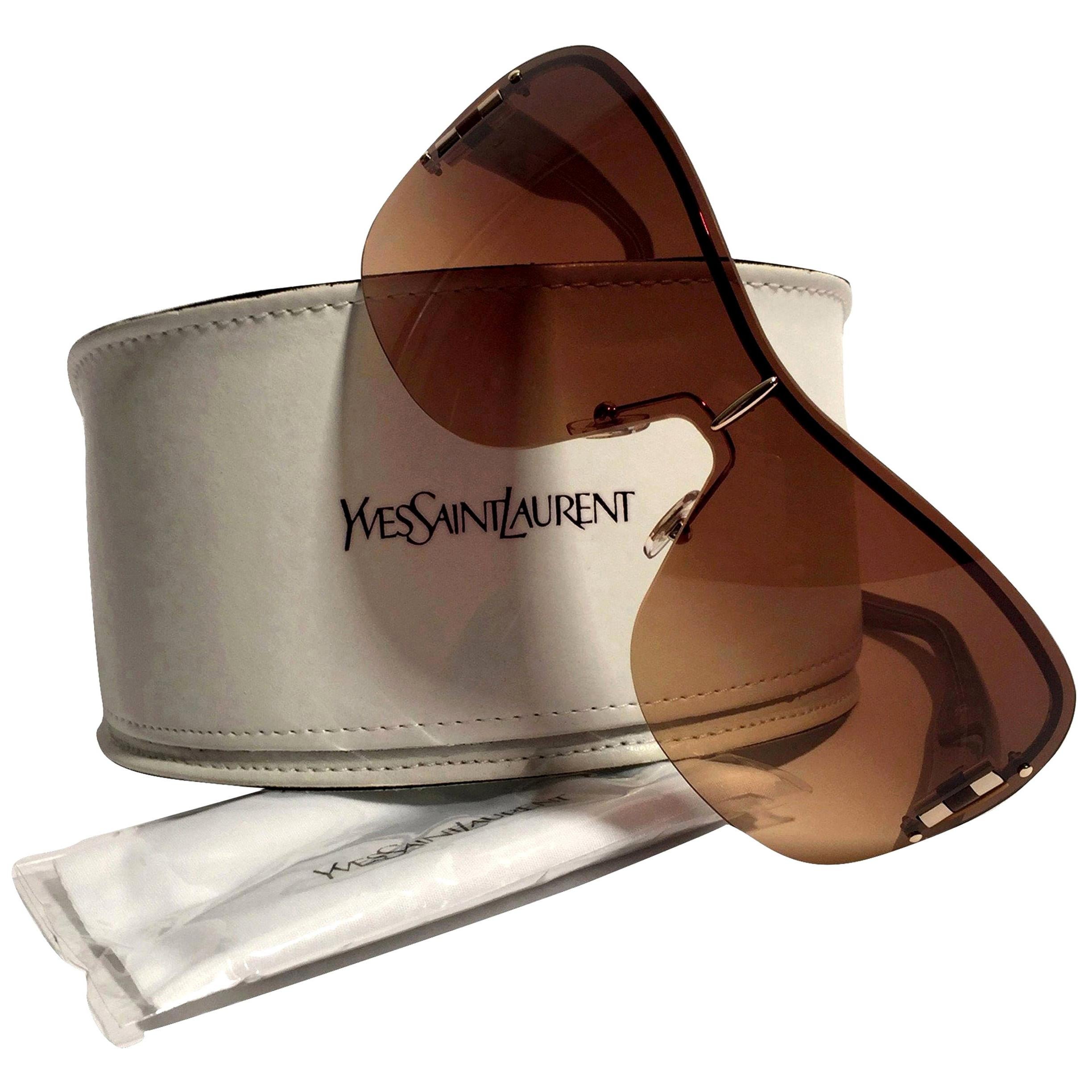 Yves Saint Laurent Sunglasses
Brand New
*Stunning in Camel
* Wraparound Styling
* Super Lightweight
* Gold Hardware
* Made in Italy
* 100% UVA/UVB Protection
* Comes with Case & Tag