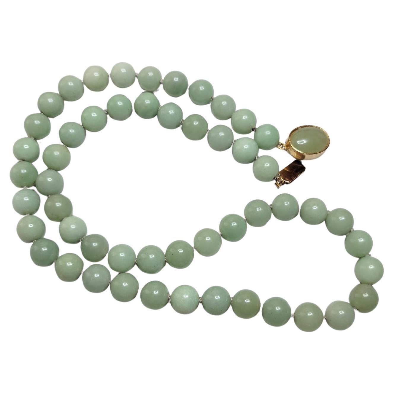 New Zealand Green Inanga Nephrite Necklace For Sale