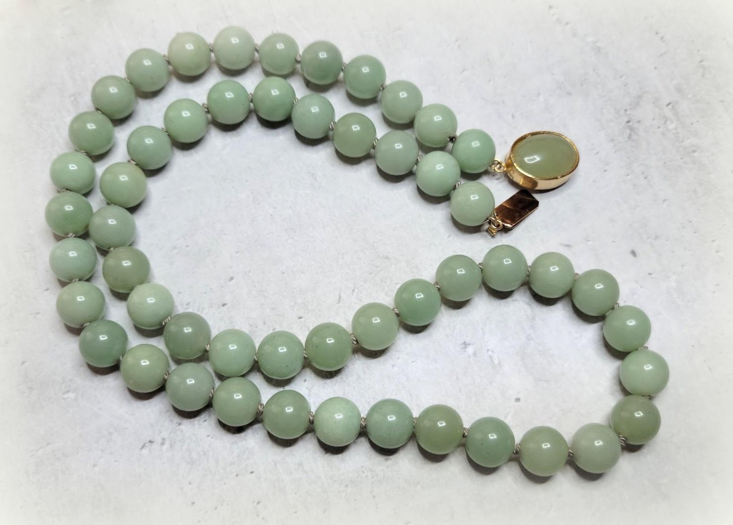 Halskette aus grüner neuseeländischer Jade mit Nephrit im Angebot 3