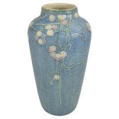 Newcomb College 1915 Arts and Crafts Pottery Pink White Berries Blue Vase Irvine