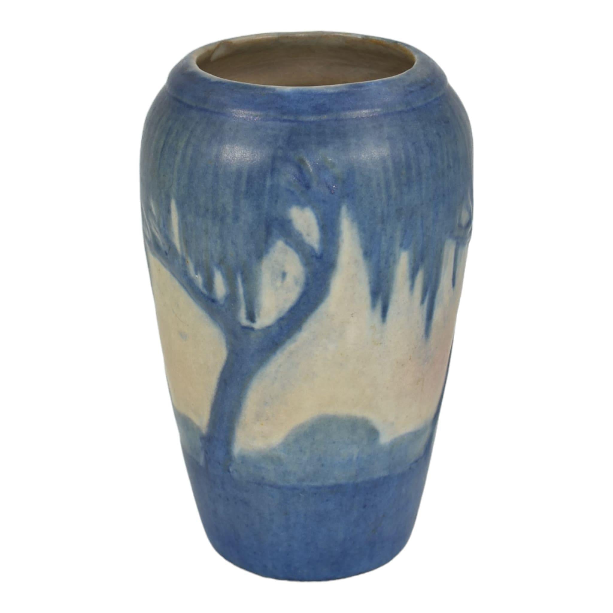Newcomb College 1928 Art Pottery Twilight Scenic Moss Laden Trees Vase Irvine
Exceptional color and artwork with moss laden trees by Sadie Irvine in 1928. 
Excellent original condition. No chips, cracks, damage or repair of any kind. Slight factory