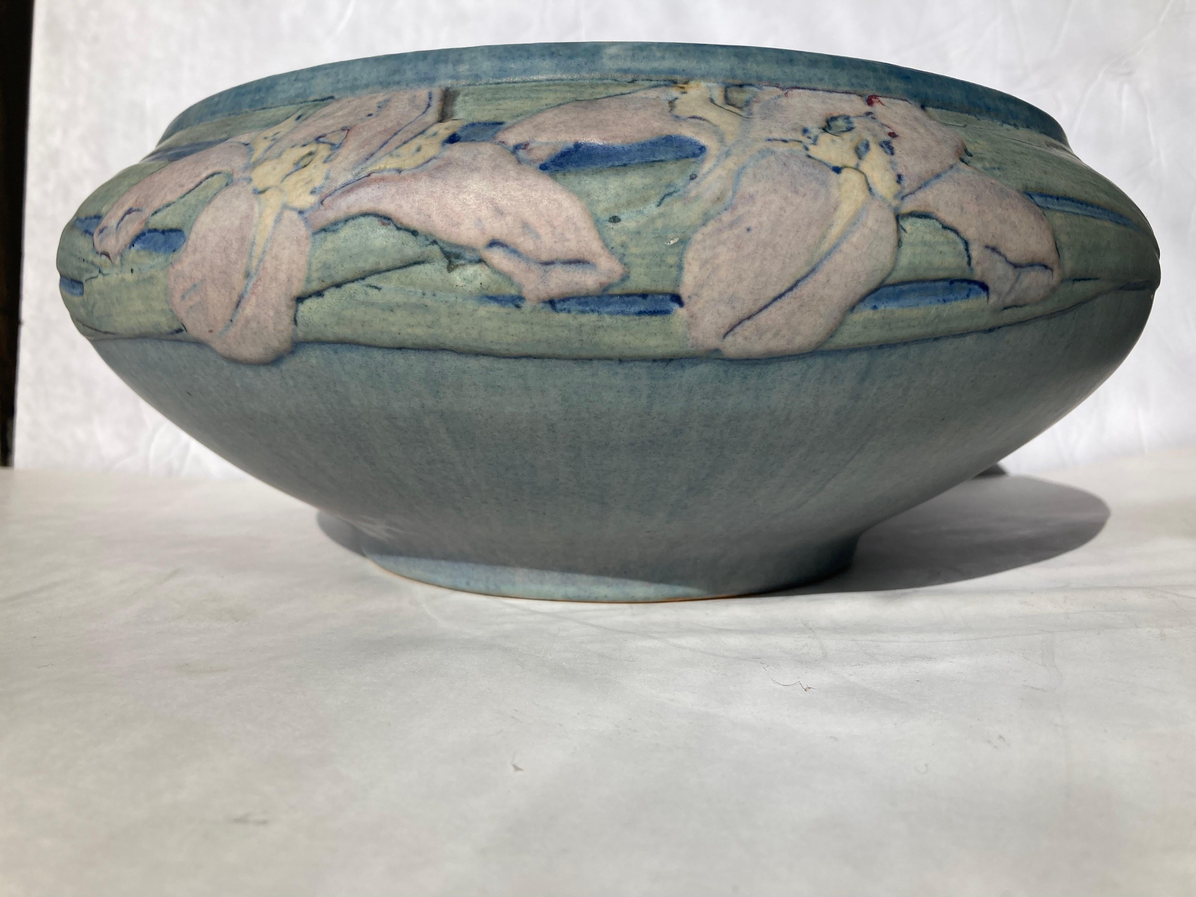 20th Century Newcomb College Pottery Large  Bowl, Centerpiece, Anna Francis Simpson, Marked