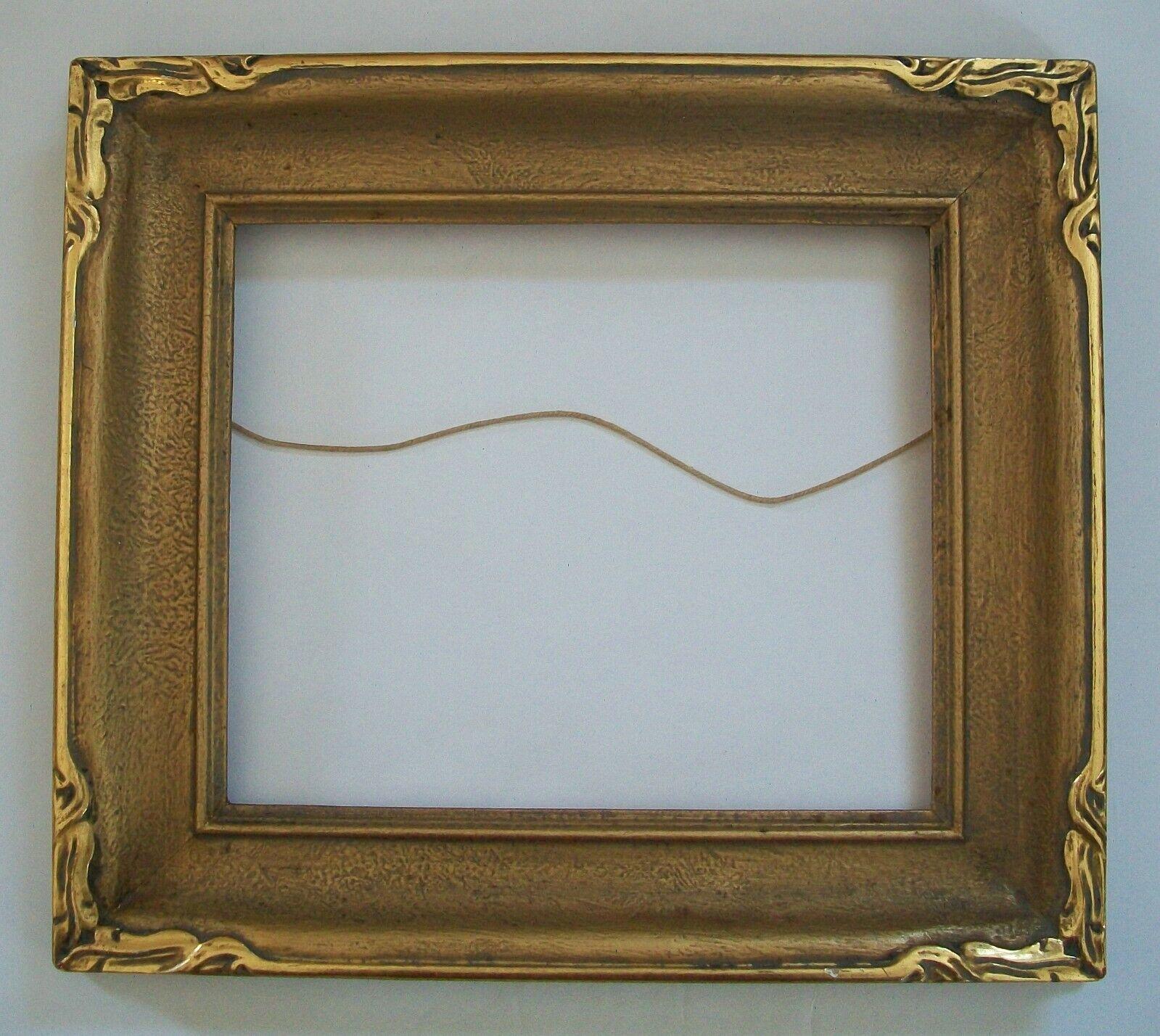 Arts and Crafts Newcomb Macklin Style Arts & Crafts Giltwood Picture Frame, U.S., Circa 1940's For Sale