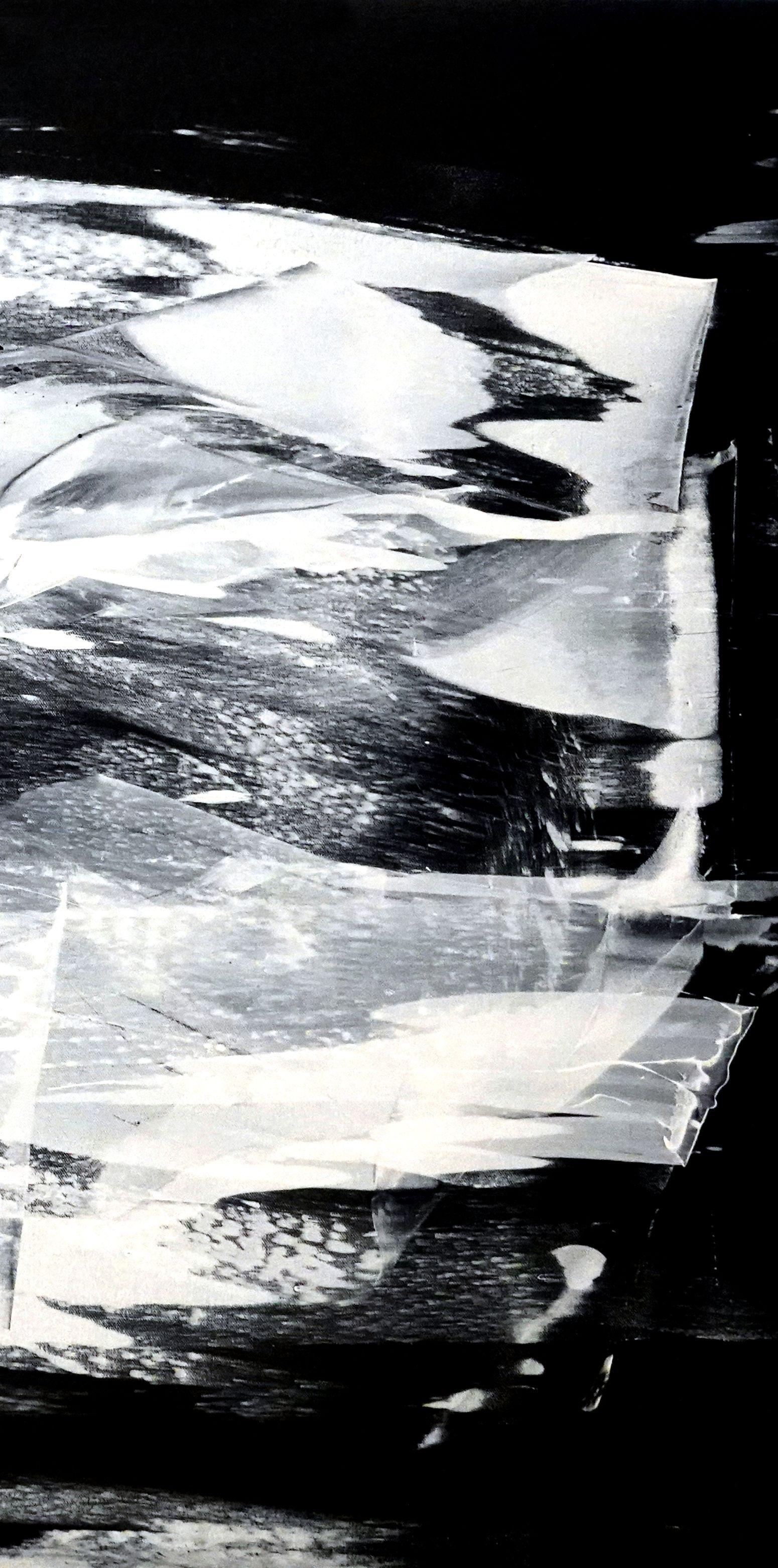 Saldo di fronte a tutto questo, Pittura, Acrilico su tela - Abstract Painting Grigio di Newel Hunter