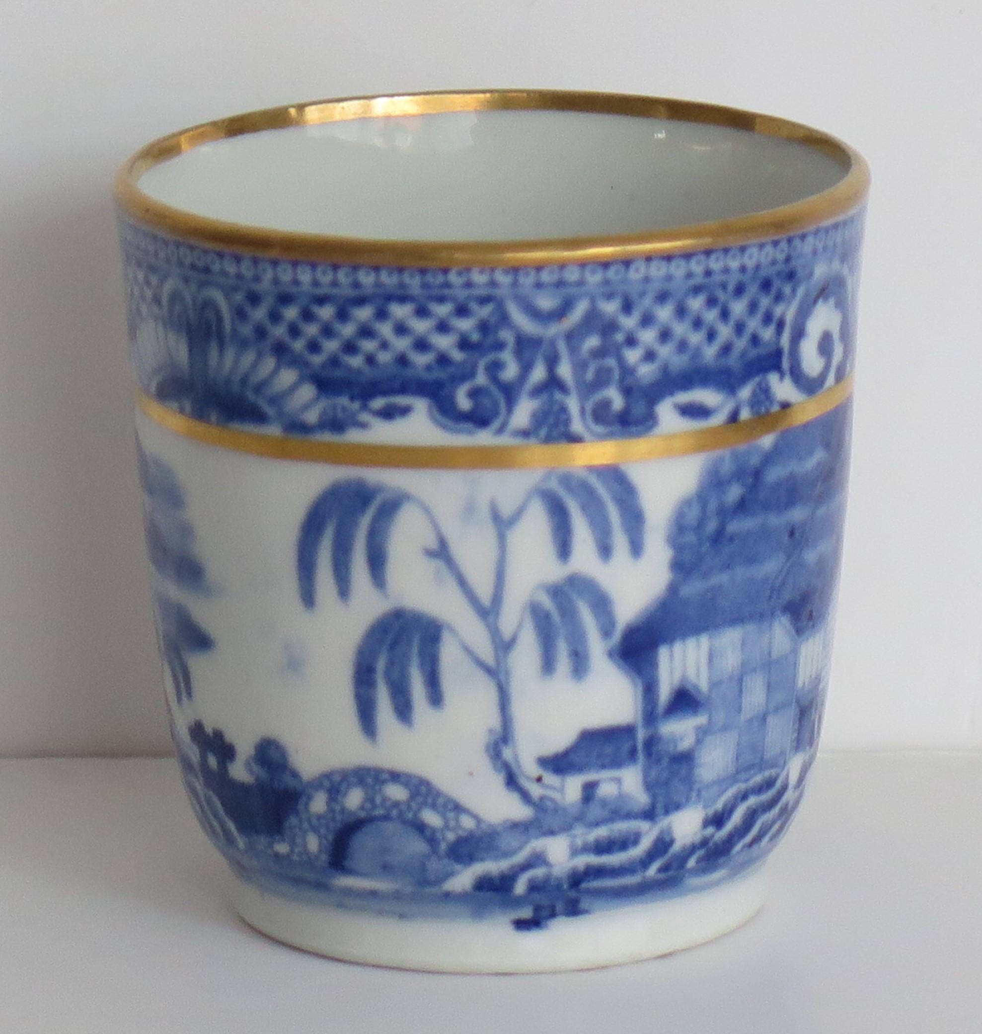 19th Century Newhall Porcelain Coffee Can Blue willow printed Ptn Ca 1805