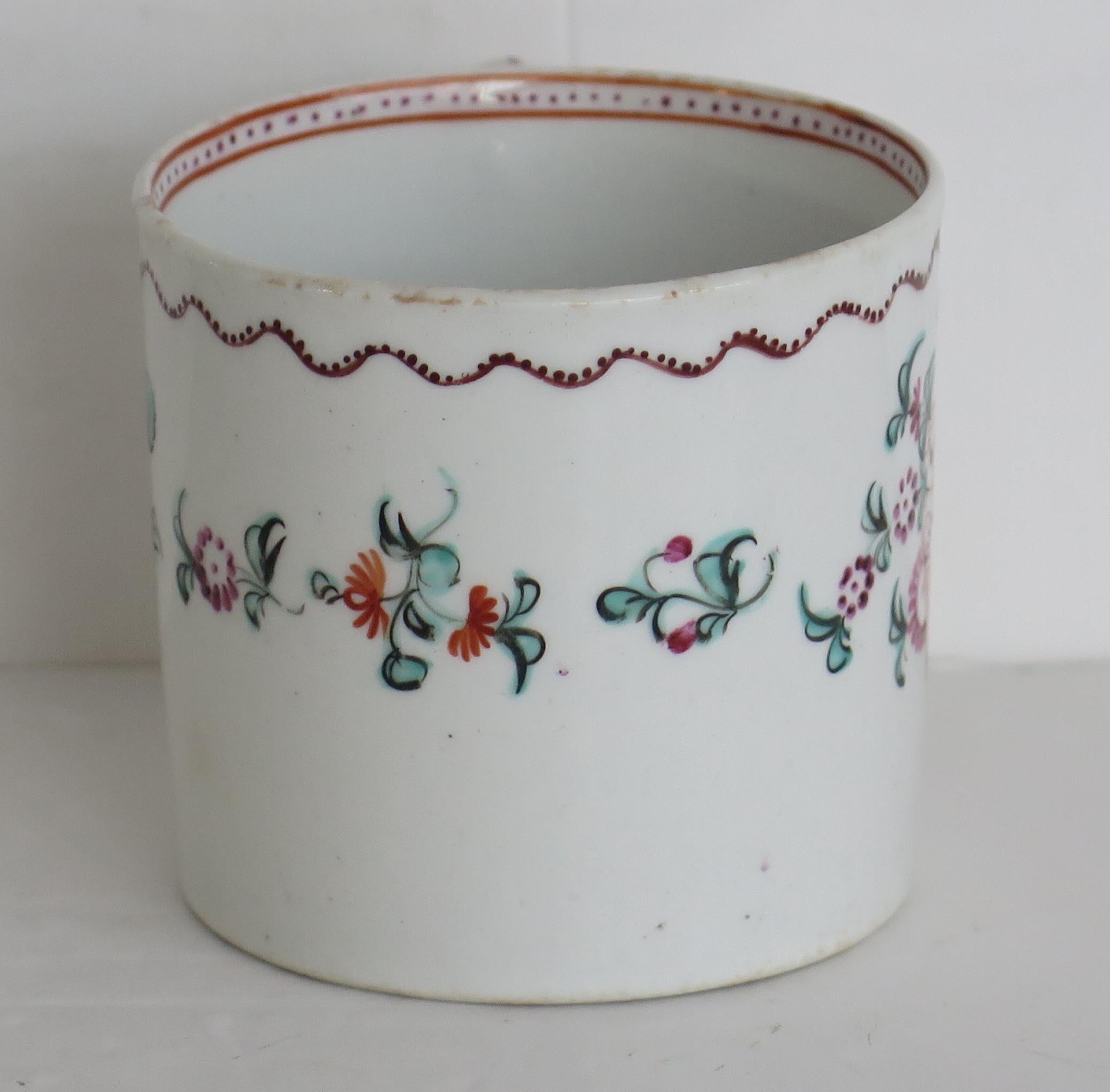 Glazed Newhall Porcelain Coffee Can Hand Painted Pattern 171, Circa 1795 For Sale