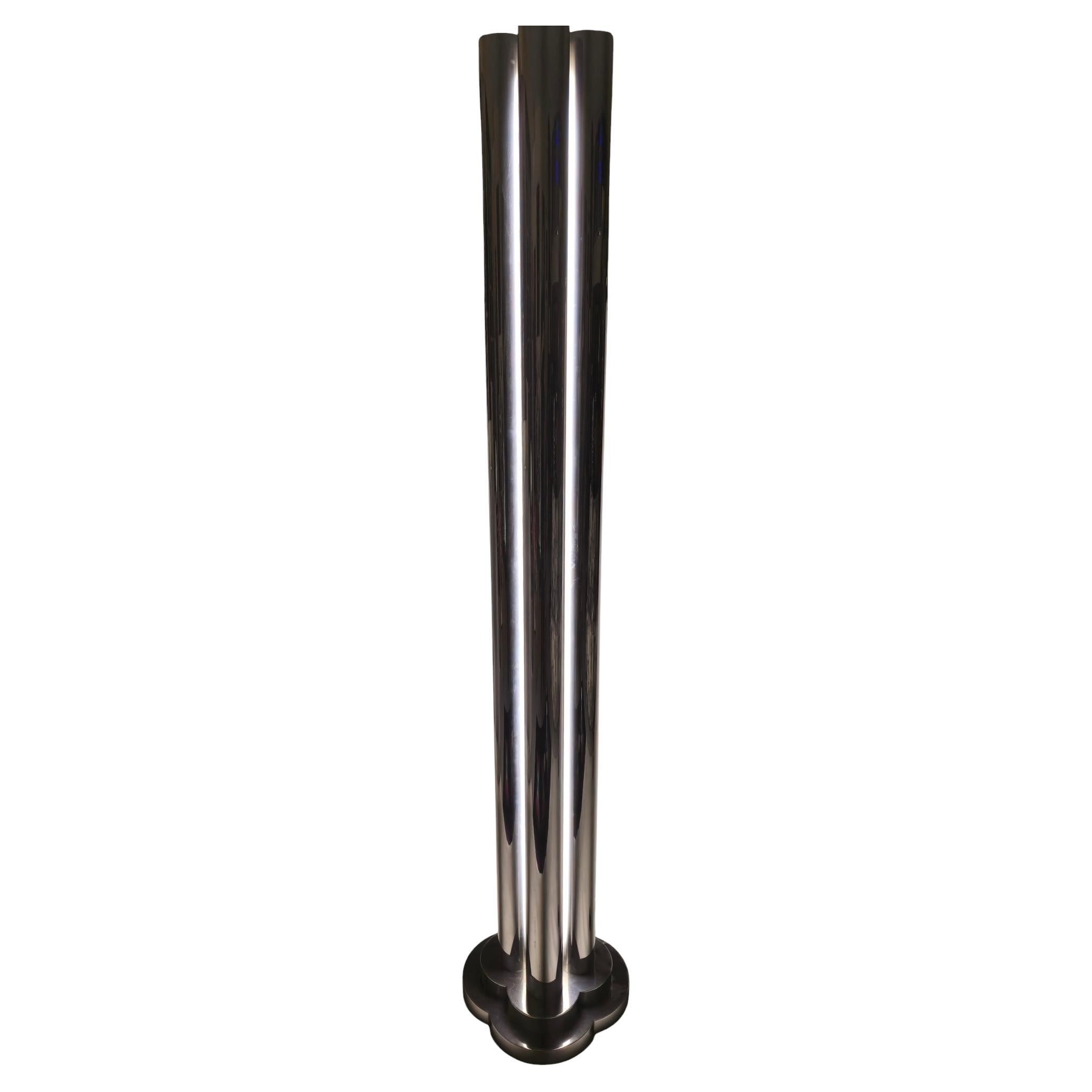 Newlamp Obelisco floor lamp designed by Gianfranco Fini e Fabrizio Cocchia