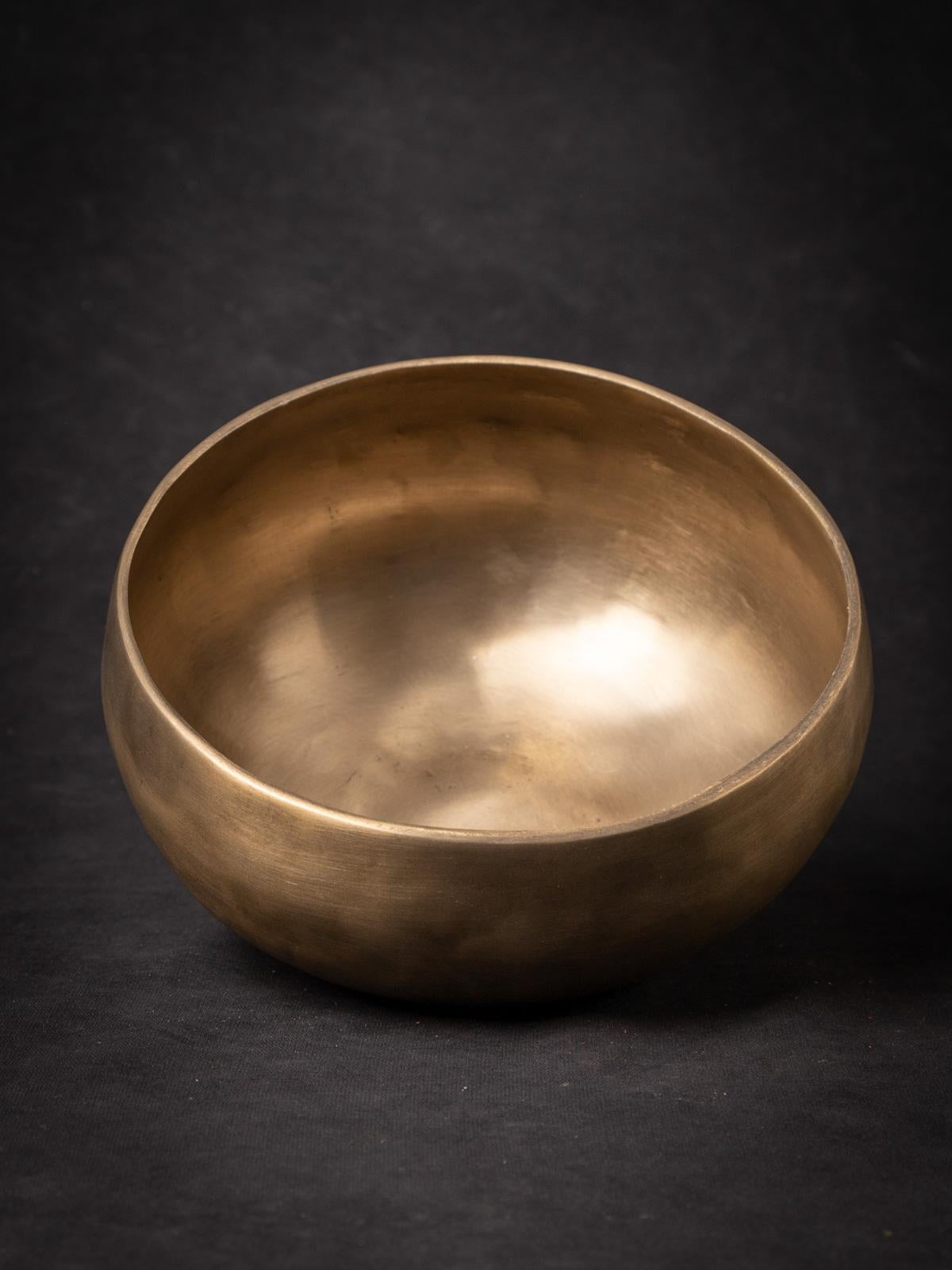 Nepalese Newly made bronze Singing bowl from Nepal - OriginalBuddhas For Sale