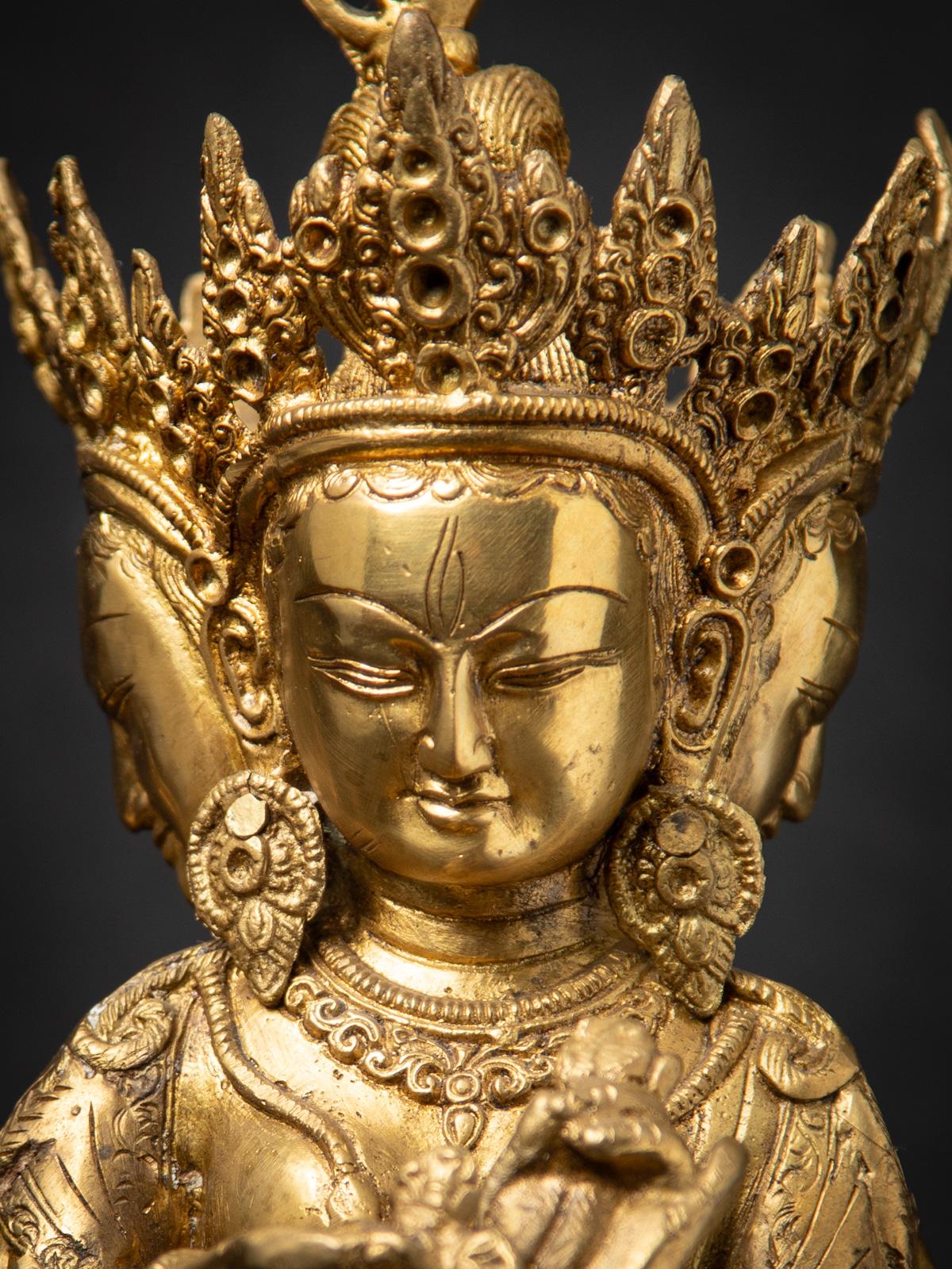 Newly made Bronze statue of Namgyälma - from India For Sale 6