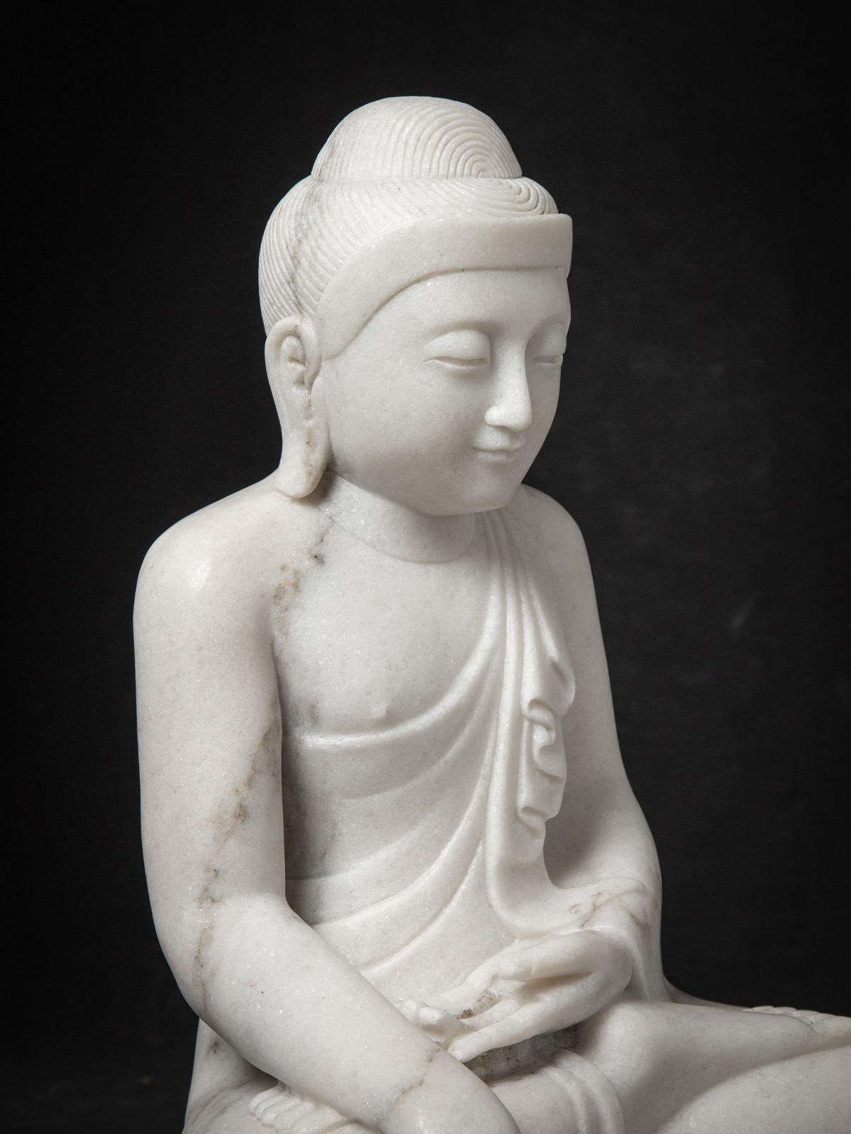 statue de Bouddha en marbre birman nouvellement fabriquée - statue sculptée à la main - Bouddhas originaux en vente 12