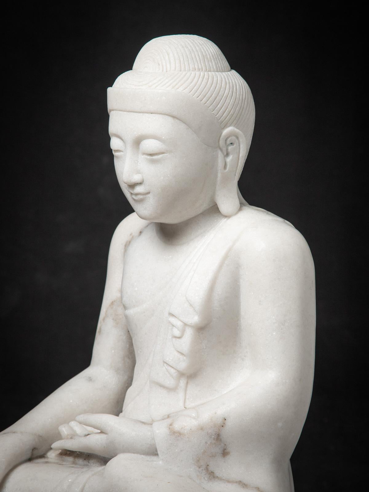 XXIe siècle et contemporain statue de Bouddha en marbre birman nouvellement fabriquée - statue sculptée à la main - Bouddhas originaux en vente