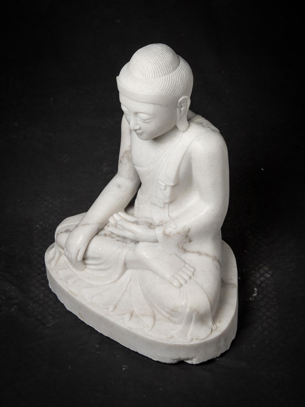 Marbre statue de Bouddha en marbre birman nouvellement fabriquée - statue sculptée à la main - Bouddhas originaux en vente