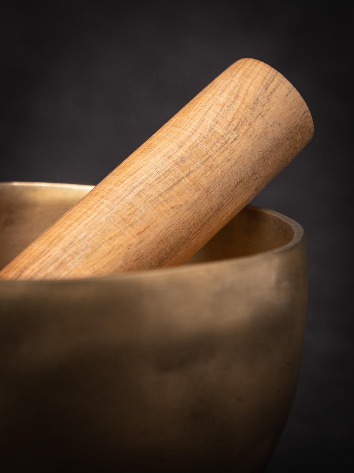 Newly made high quality bronze Nepali Singing Bowl - OriginalBuddhas For Sale 7