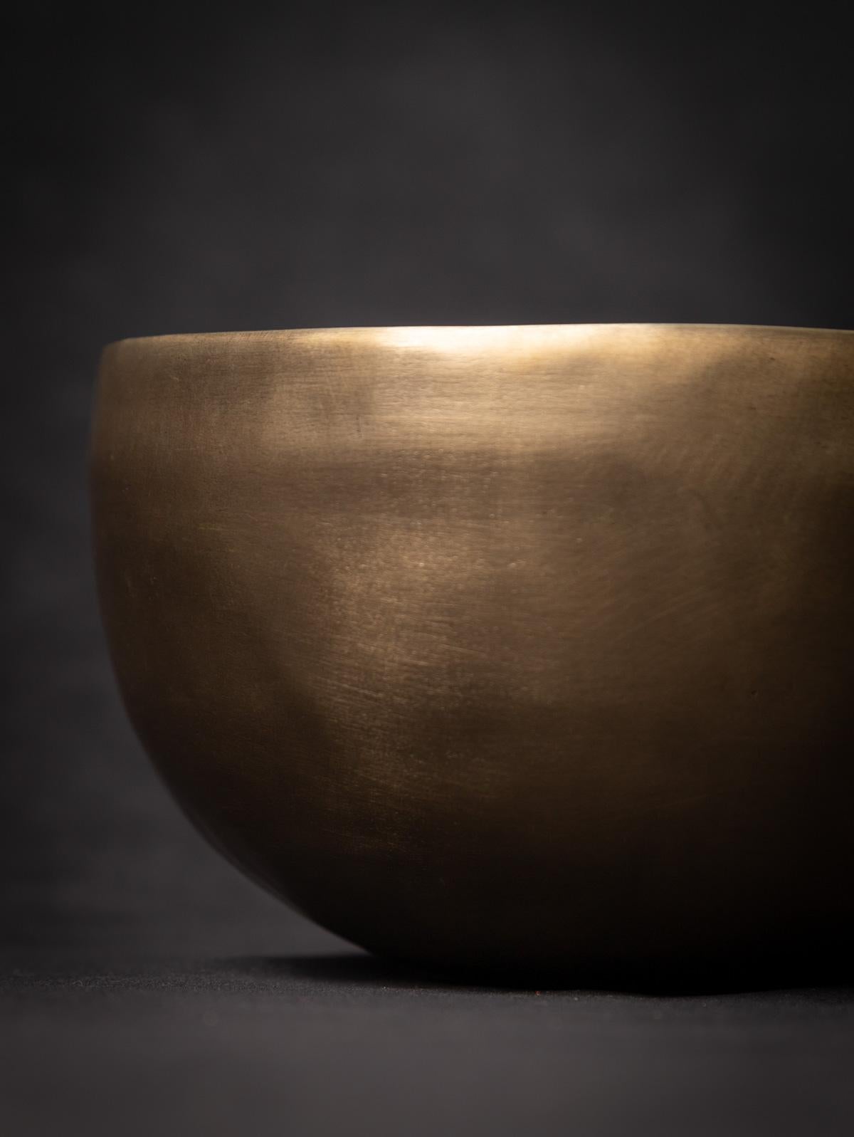 Newly made high quality bronze Nepali Singing Bowl - OriginalBuddhas For Sale 8