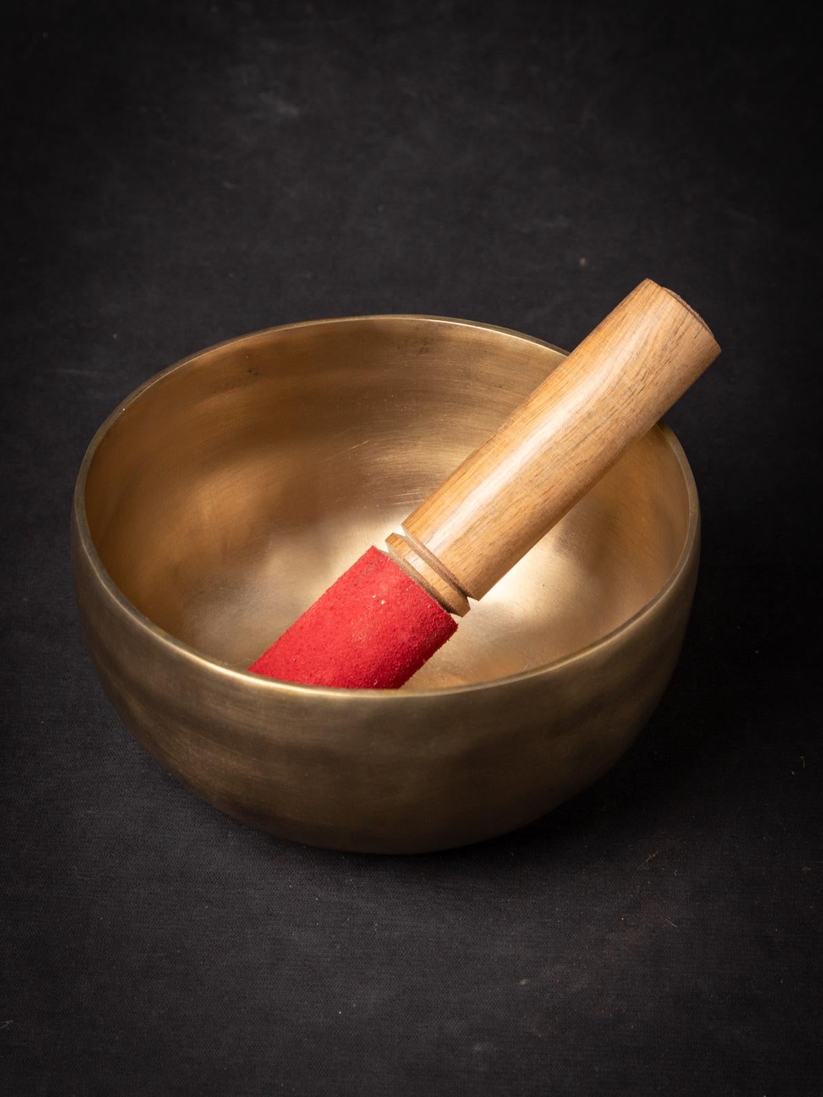 Contemporary Newly made high quality bronze Nepali Singing Bowl - OriginalBuddhas For Sale