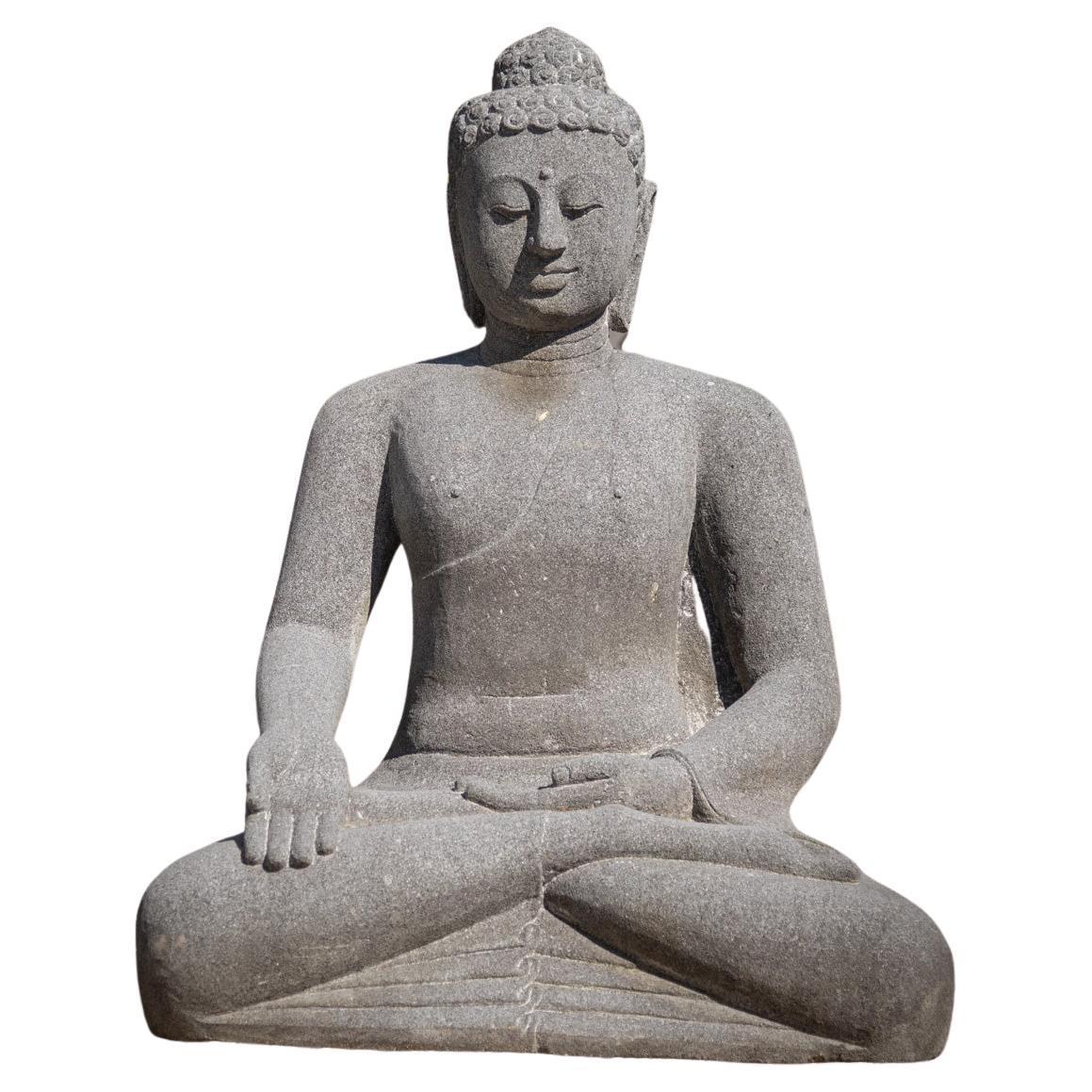 Neu gefertigte große Buddha-Statue aus Lavastein aus Indonesien – Original Buddhas