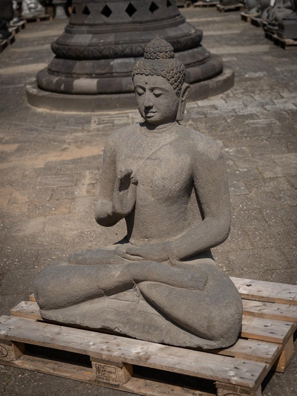 Grande statue de Bouddha en pierre de lave nouvellement fabriquée en Indonésie -  OriginalBuddhas en vente 6