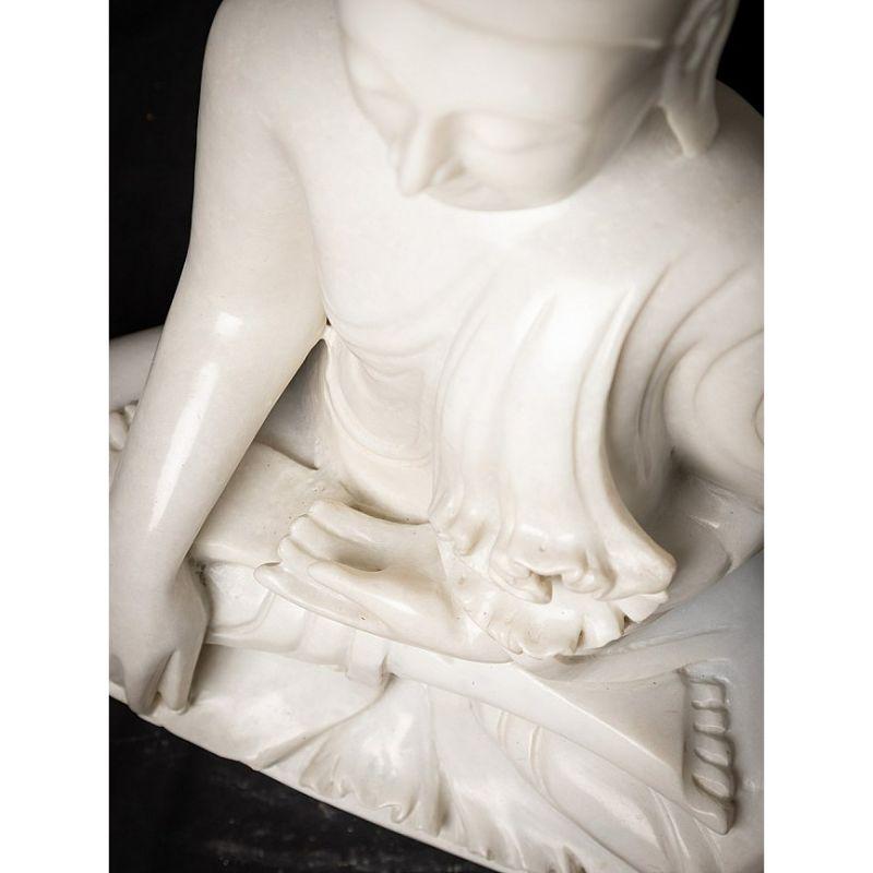 Newly Made Marble Buddha Statue from Burma For Sale 12