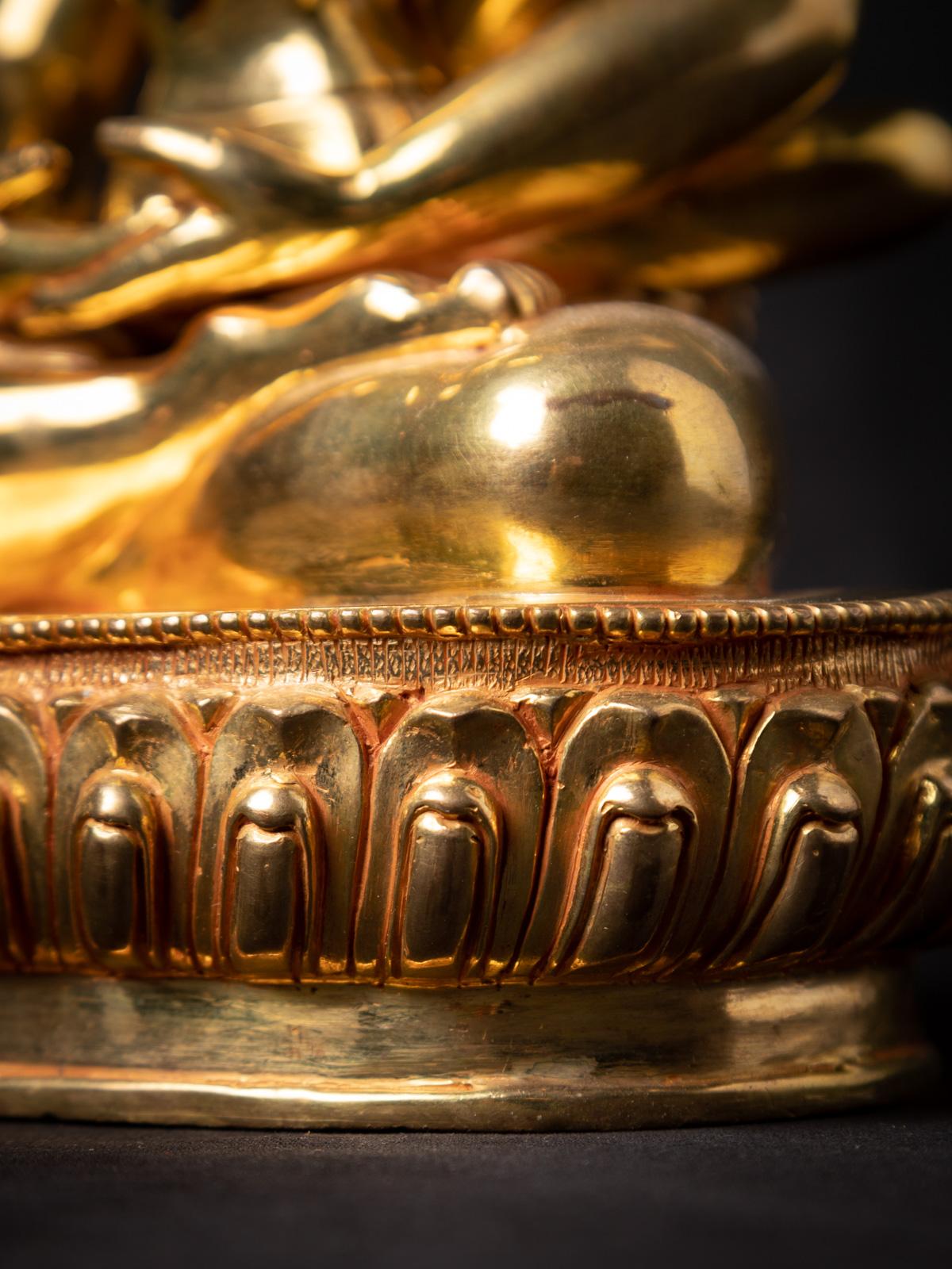 statue Samantabhadra, nouvellement fabriquée au Népal, face en or - Bouddhas originaux en vente 8