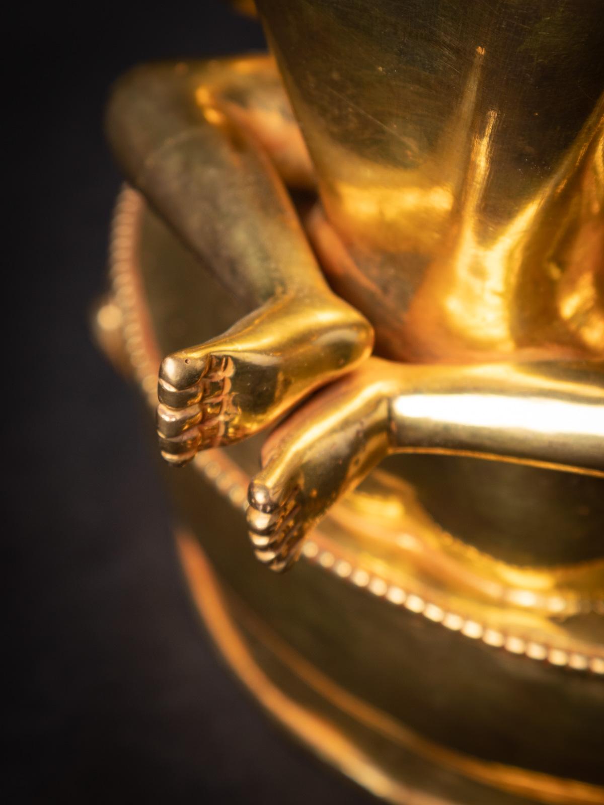 statue Samantabhadra, nouvellement fabriquée au Népal, face en or - Bouddhas originaux en vente 13