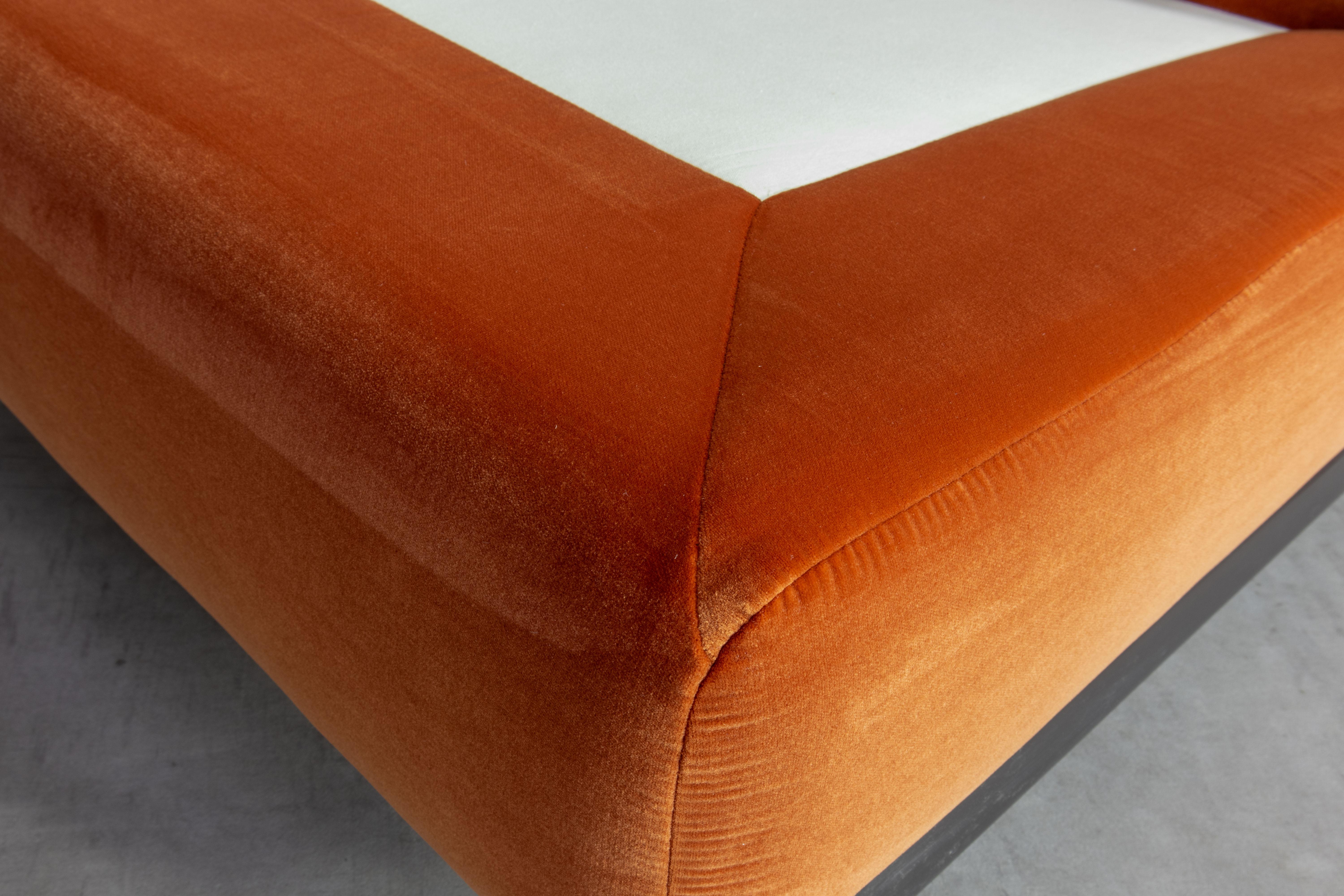 Nouvellement Pierre Frey Upholstered Amanta Lounges par Mario Bellini pour B&B Italia en vente 5