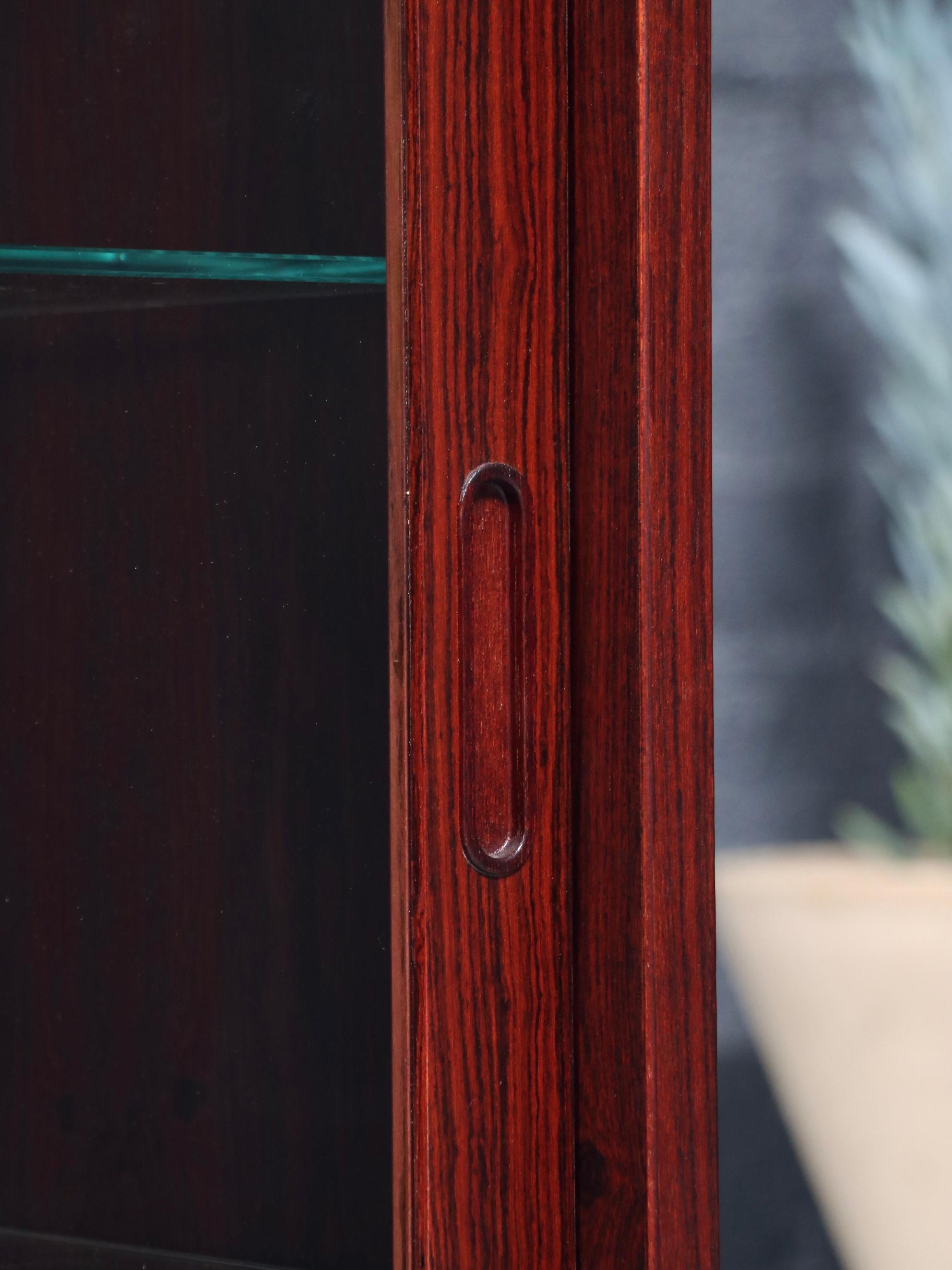 Danish Modern Rosewood Bookcase by Carlo Jensen for Hundevad & Co. in vendita 2