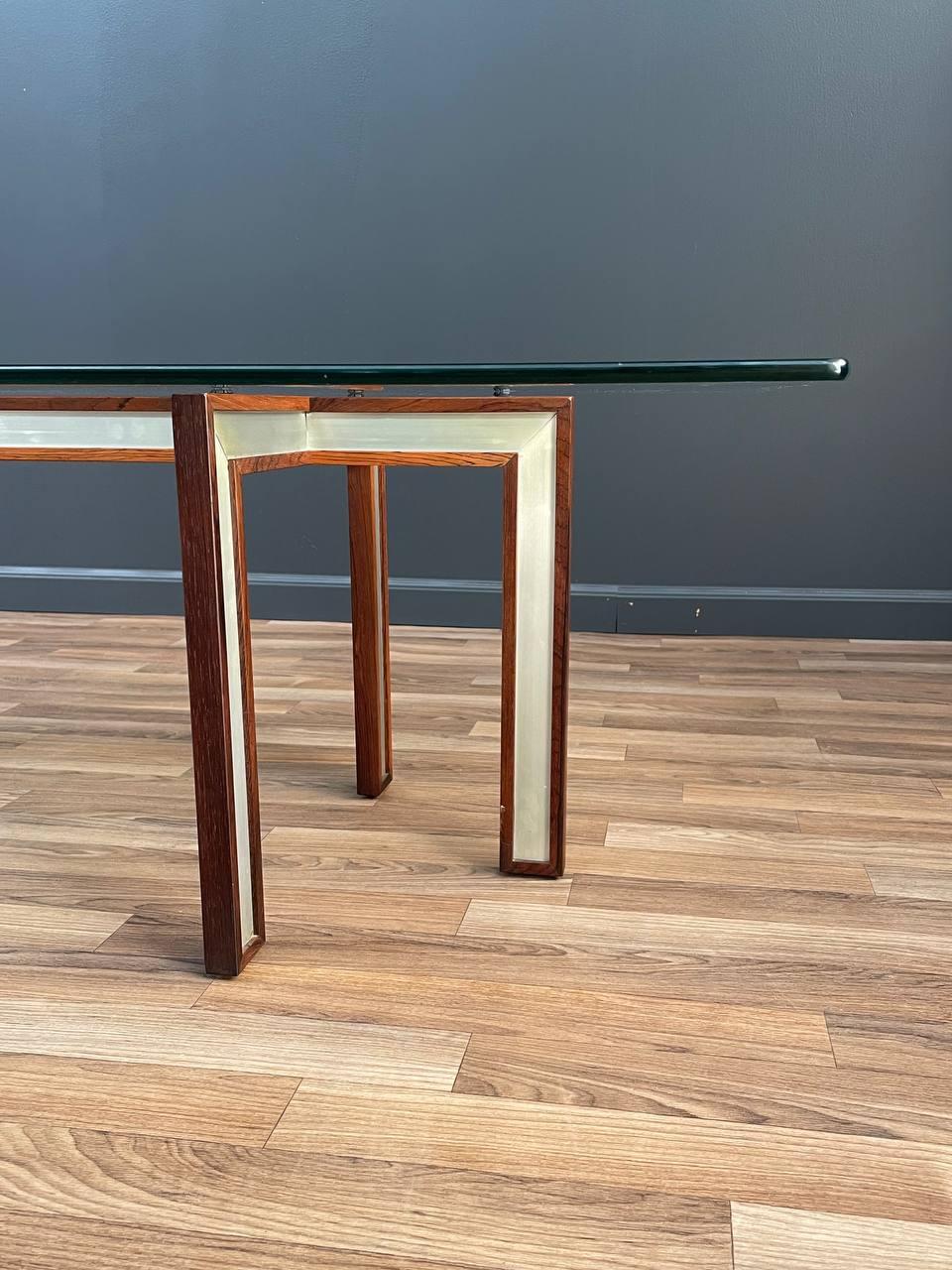 Table basse moderne danoise en bois de rose et acier récemment restaurée par Henning Koch en vente 2