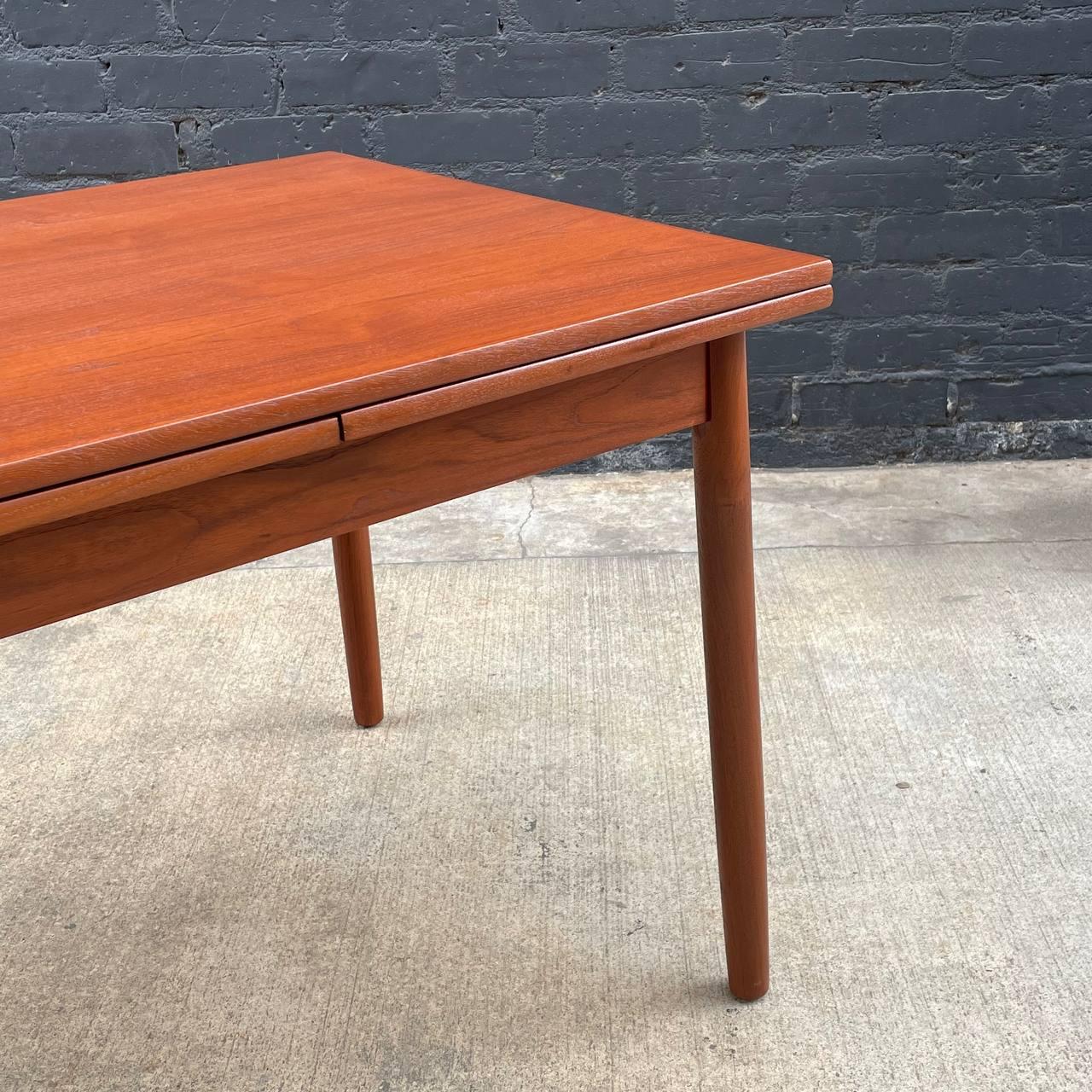 Newly Refinished - Danish Modern Teak Expanding Draw-Leaf Dining Table  For Sale 5